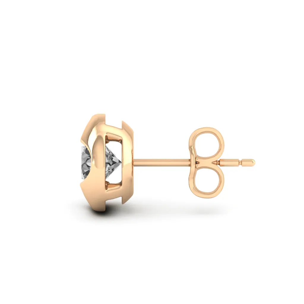 1.00 d.e.w cts 5mm Round Cindy Moissanite Stud Earrings