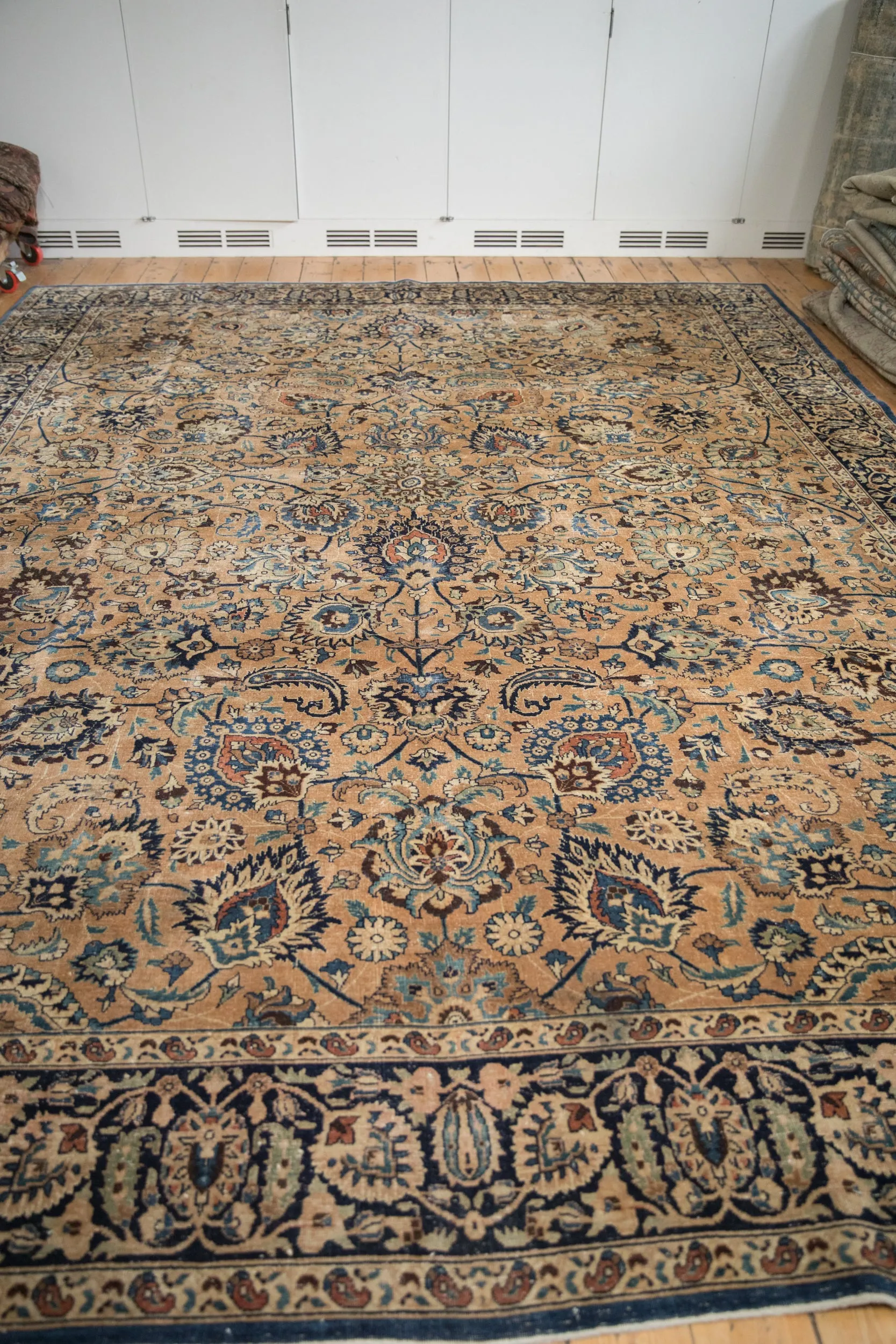 10.5x14 Vintage Meshed Carpet