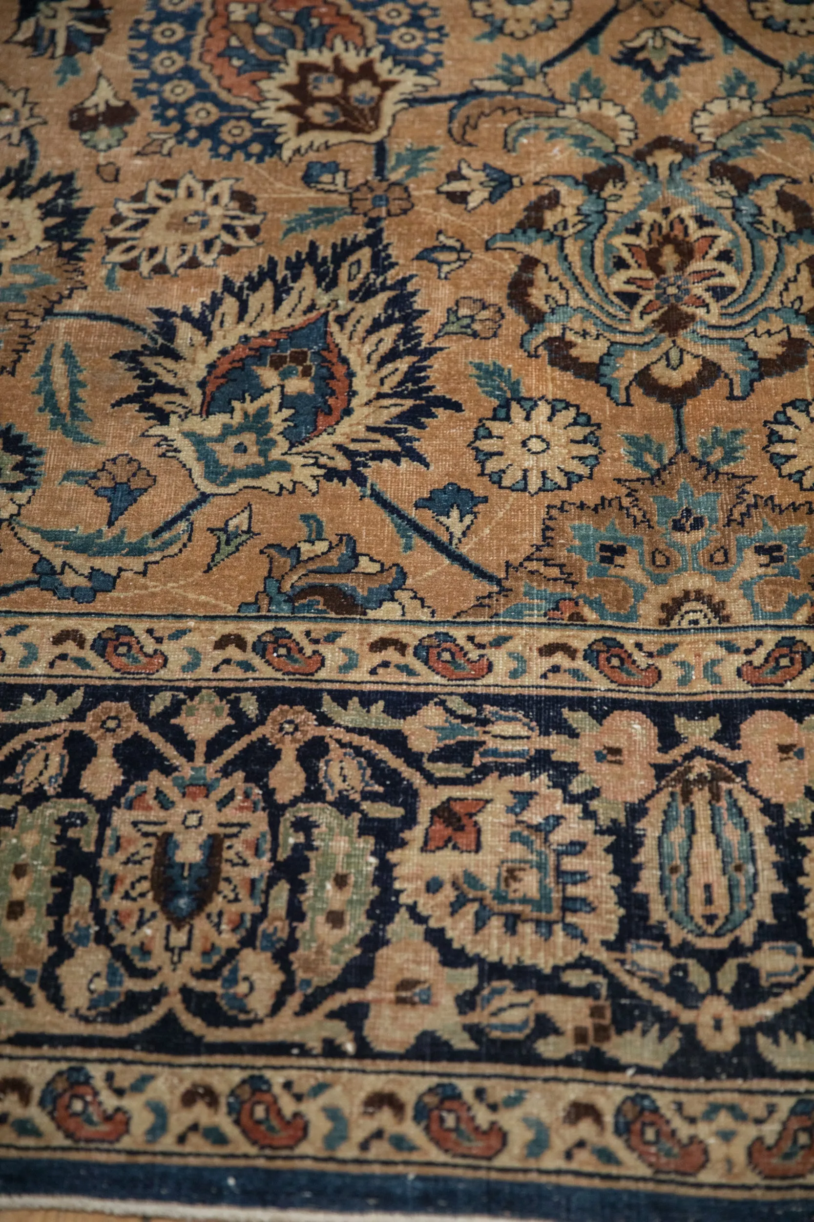 10.5x14 Vintage Meshed Carpet