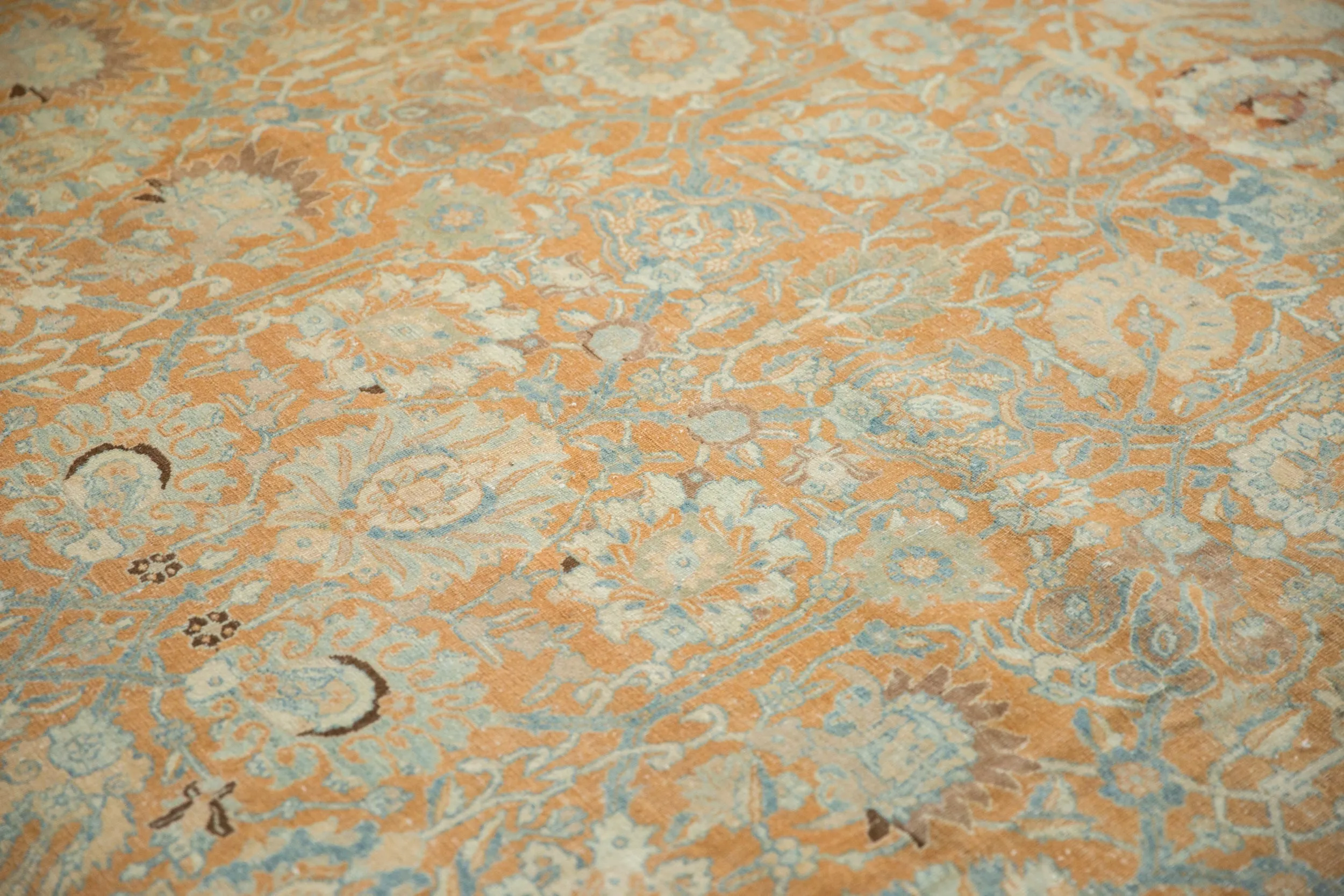 10.5x18.5 Vintage Distressed Tabriz Carpet