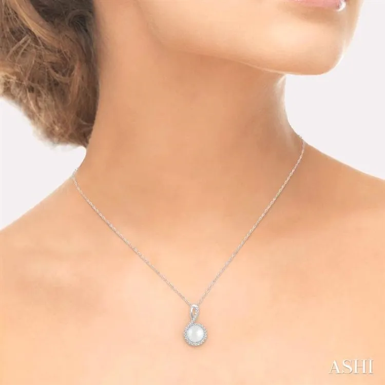 1/10 Ctw Round 7x7mm Pearl Center Round Cut Diamond Pendant in 10K White Gold