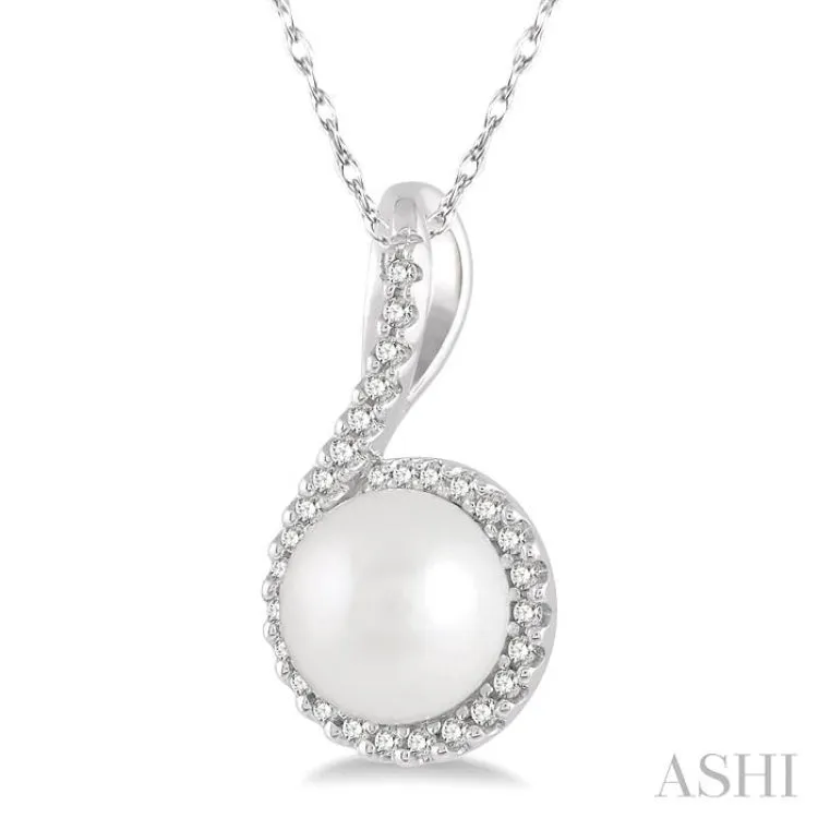 1/10 Ctw Round 7x7mm Pearl Center Round Cut Diamond Pendant in 10K White Gold