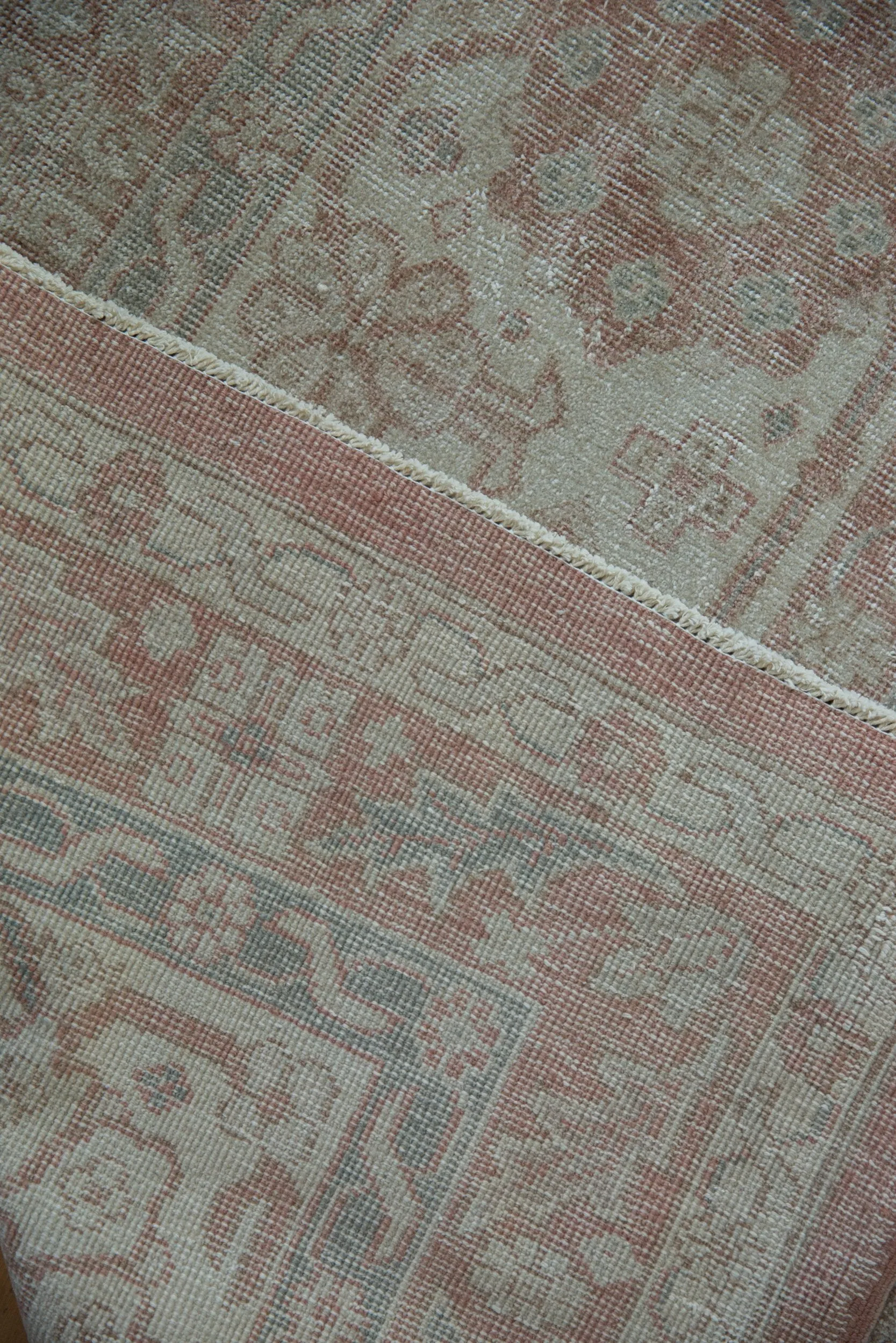 15x16 Vintage Distressed Sparta Square Carpet