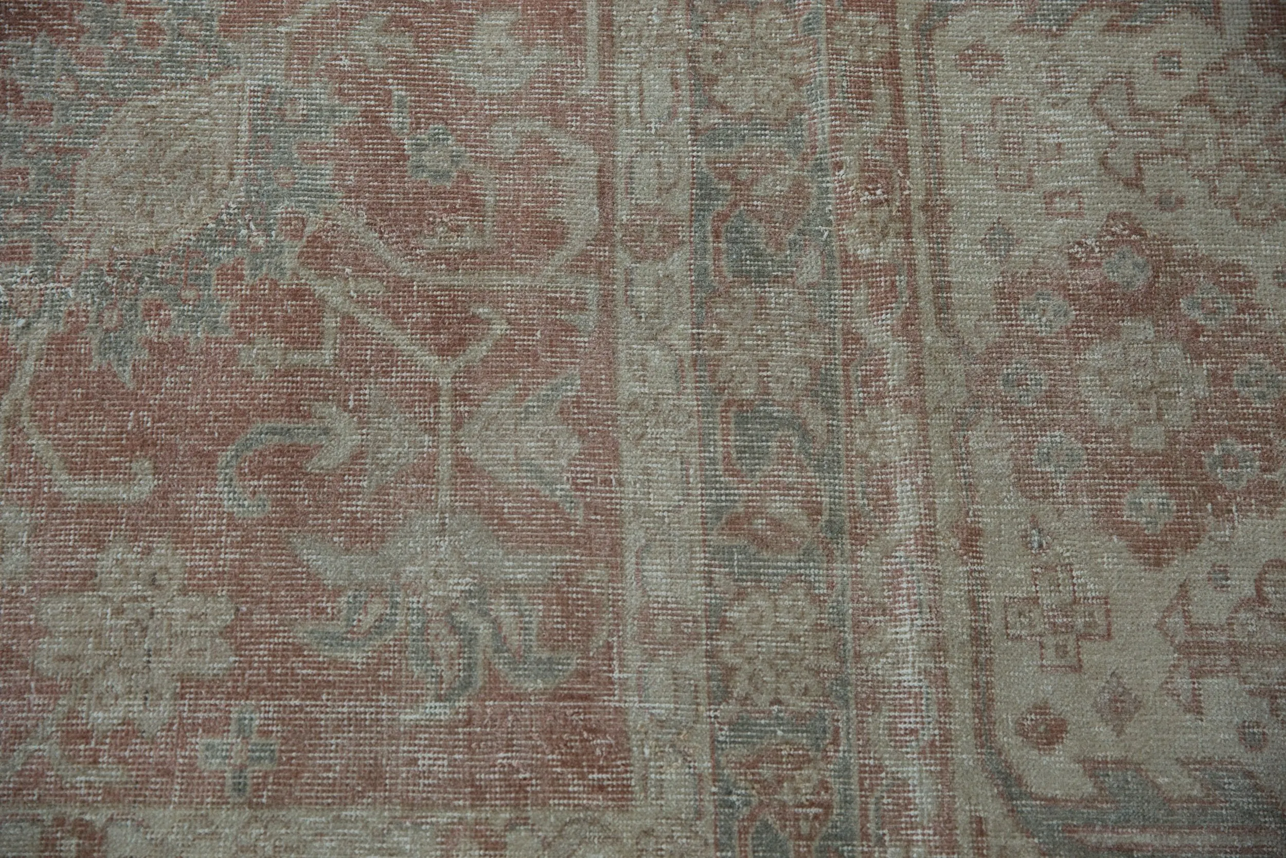 15x16 Vintage Distressed Sparta Square Carpet