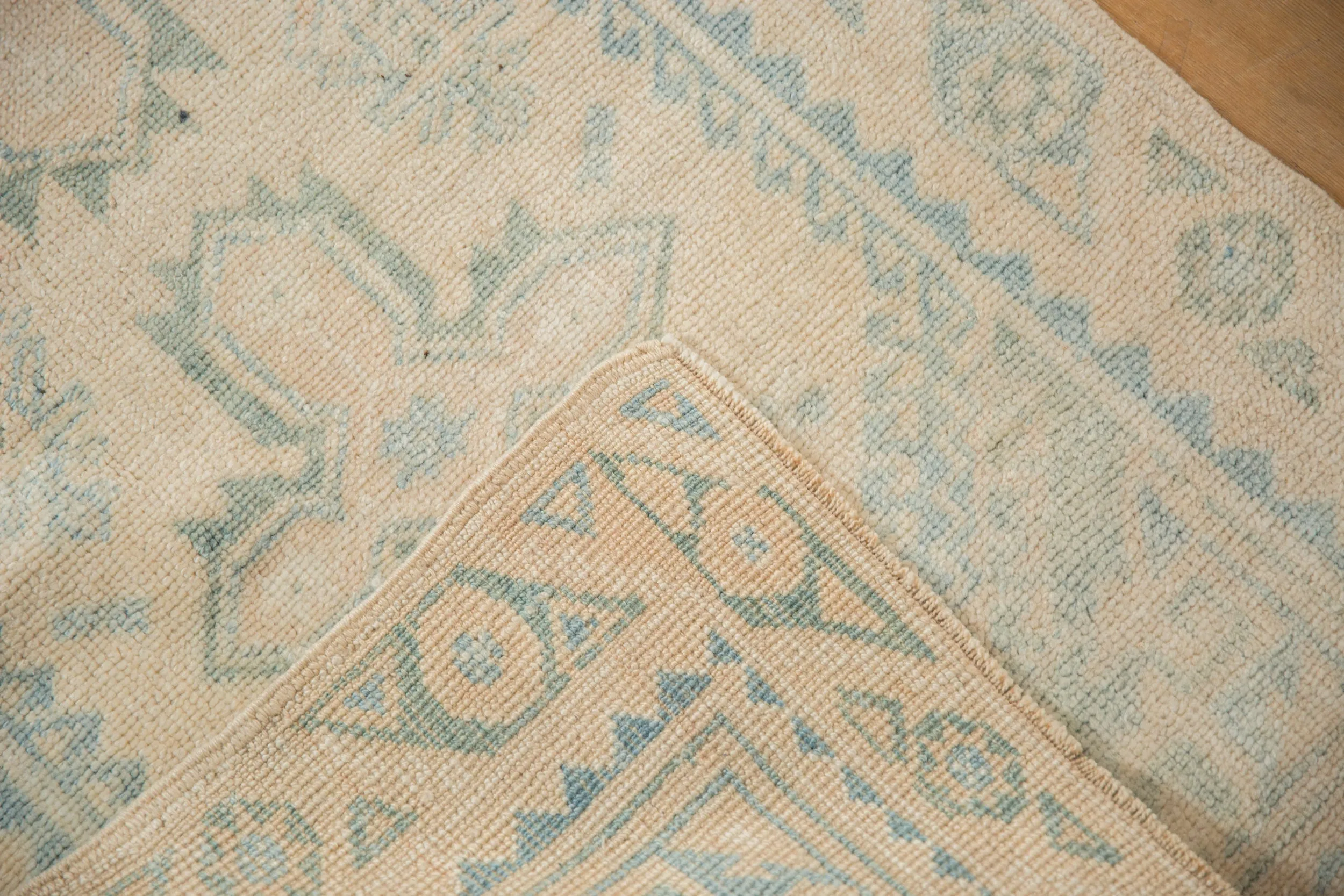 2.5x4 Vintage Distressed Dosemealti Rug