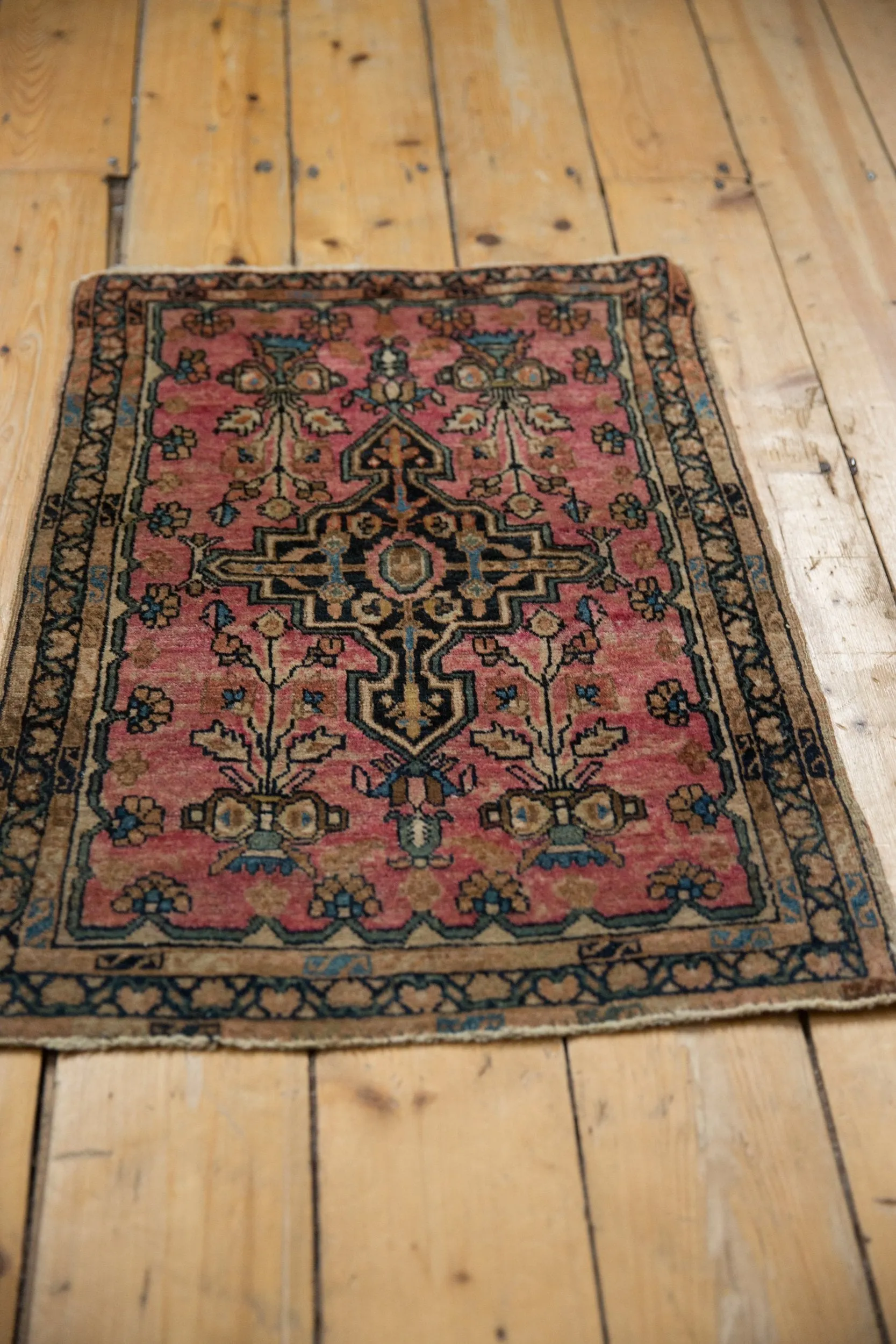 2x2.5 Vintage Farahan Sarouk Square Rug Mat