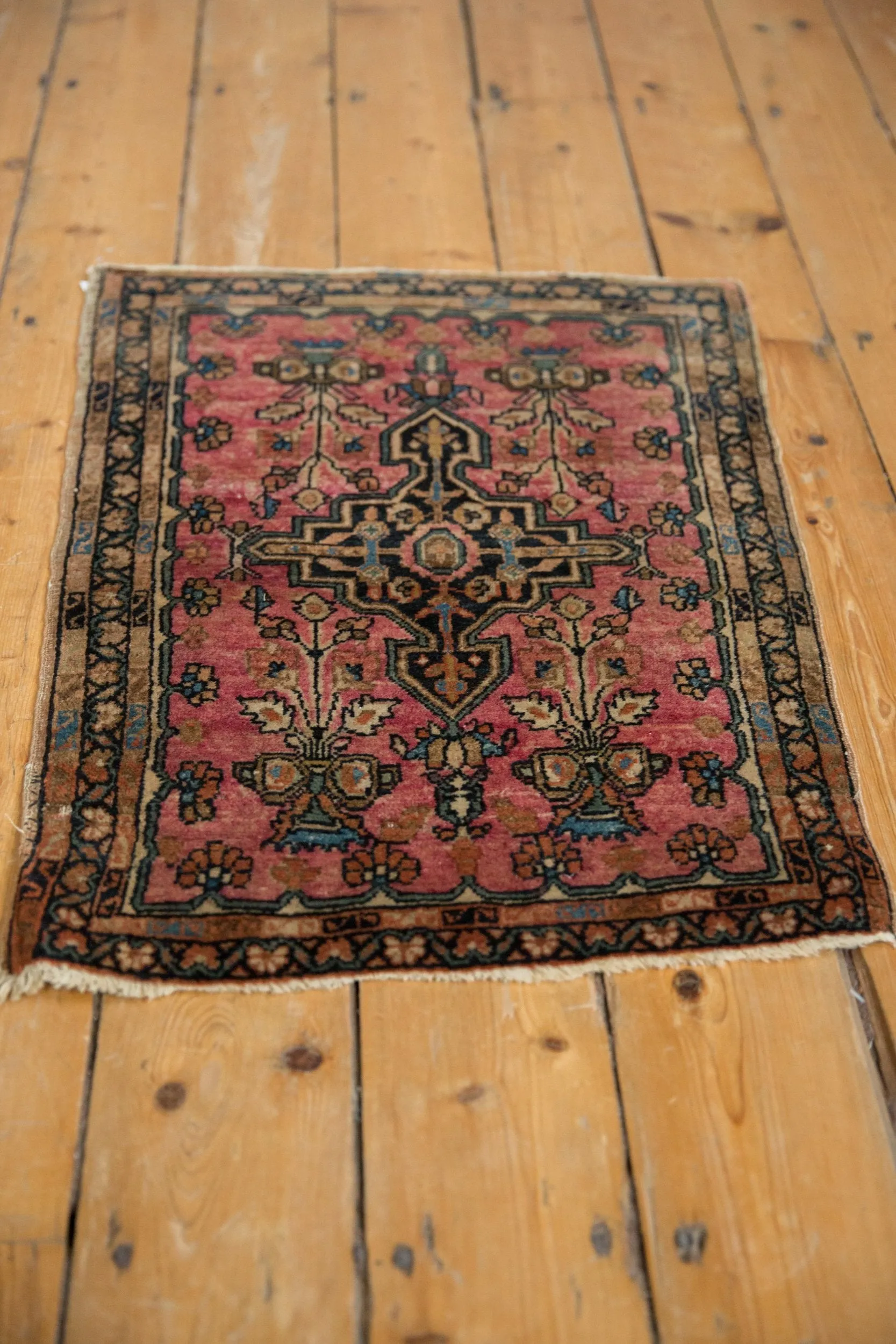 2x2.5 Vintage Farahan Sarouk Square Rug Mat
