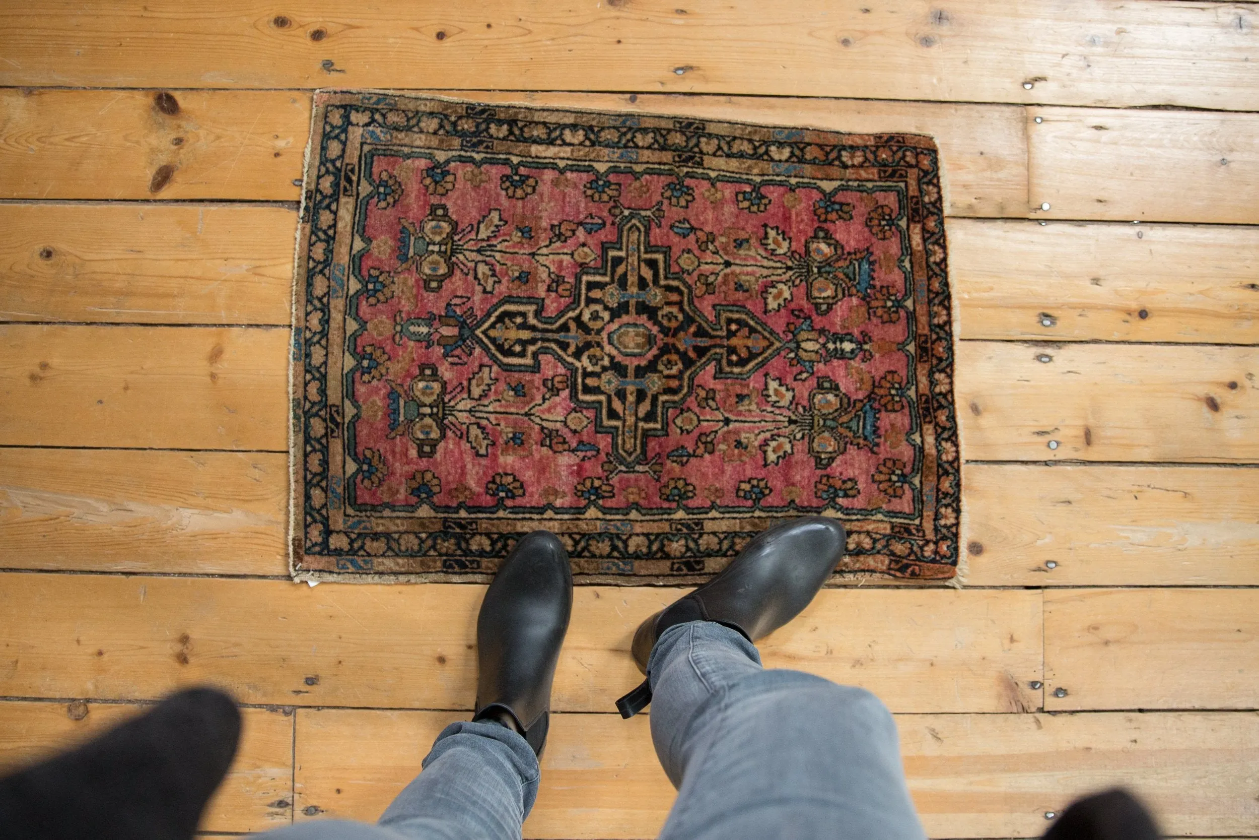 2x2.5 Vintage Farahan Sarouk Square Rug Mat