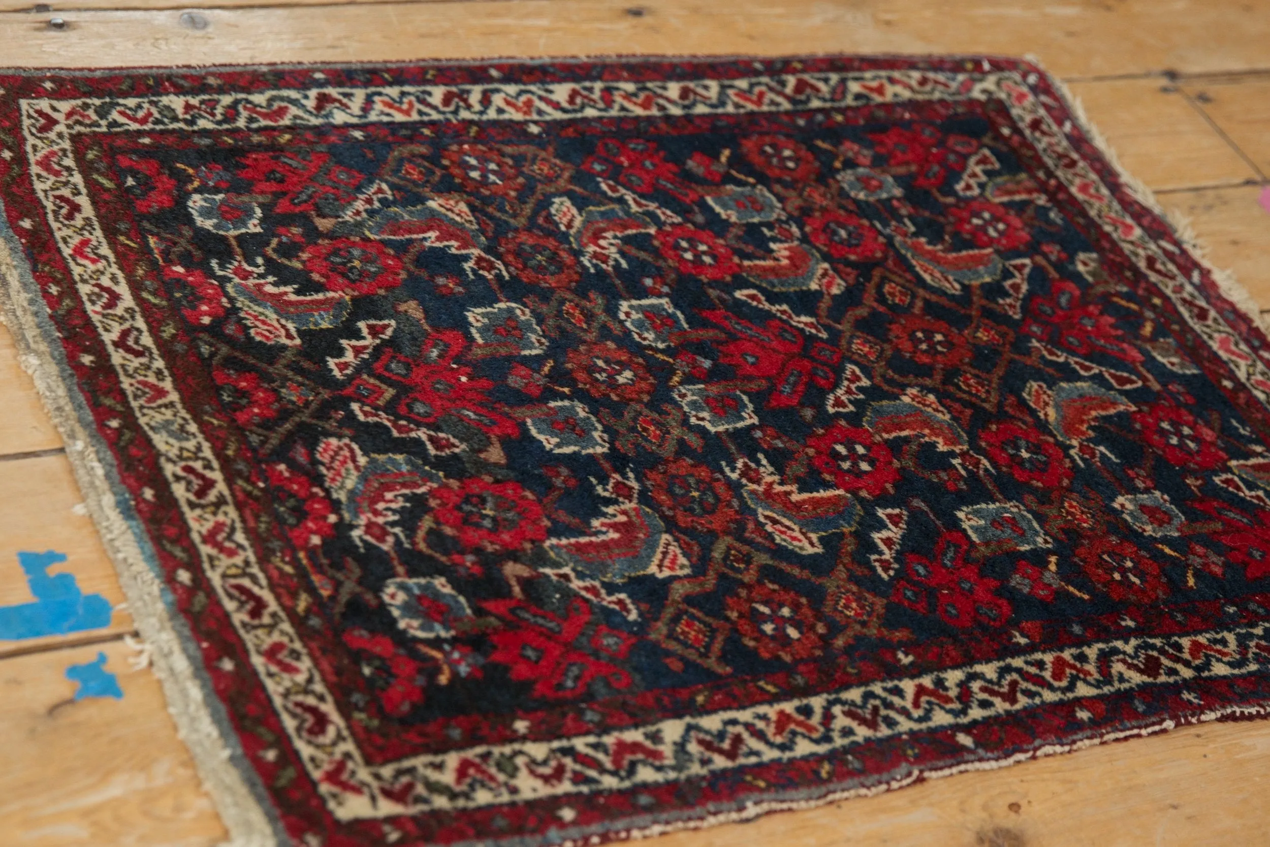 2x2.5 Vintage Hamadan Square Rug Mat