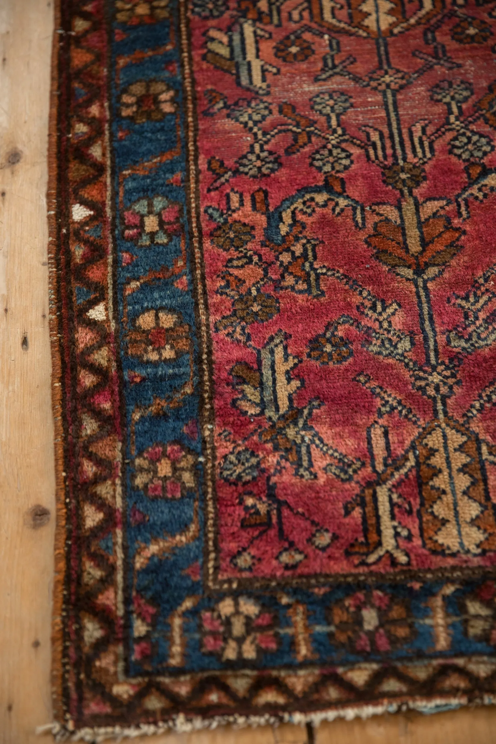 2x2.5 Vintage Lilihan Square Rug Mat