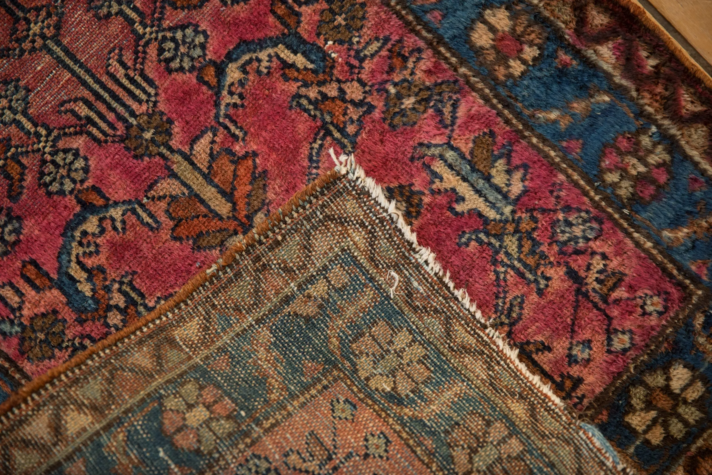 2x2.5 Vintage Lilihan Square Rug Mat