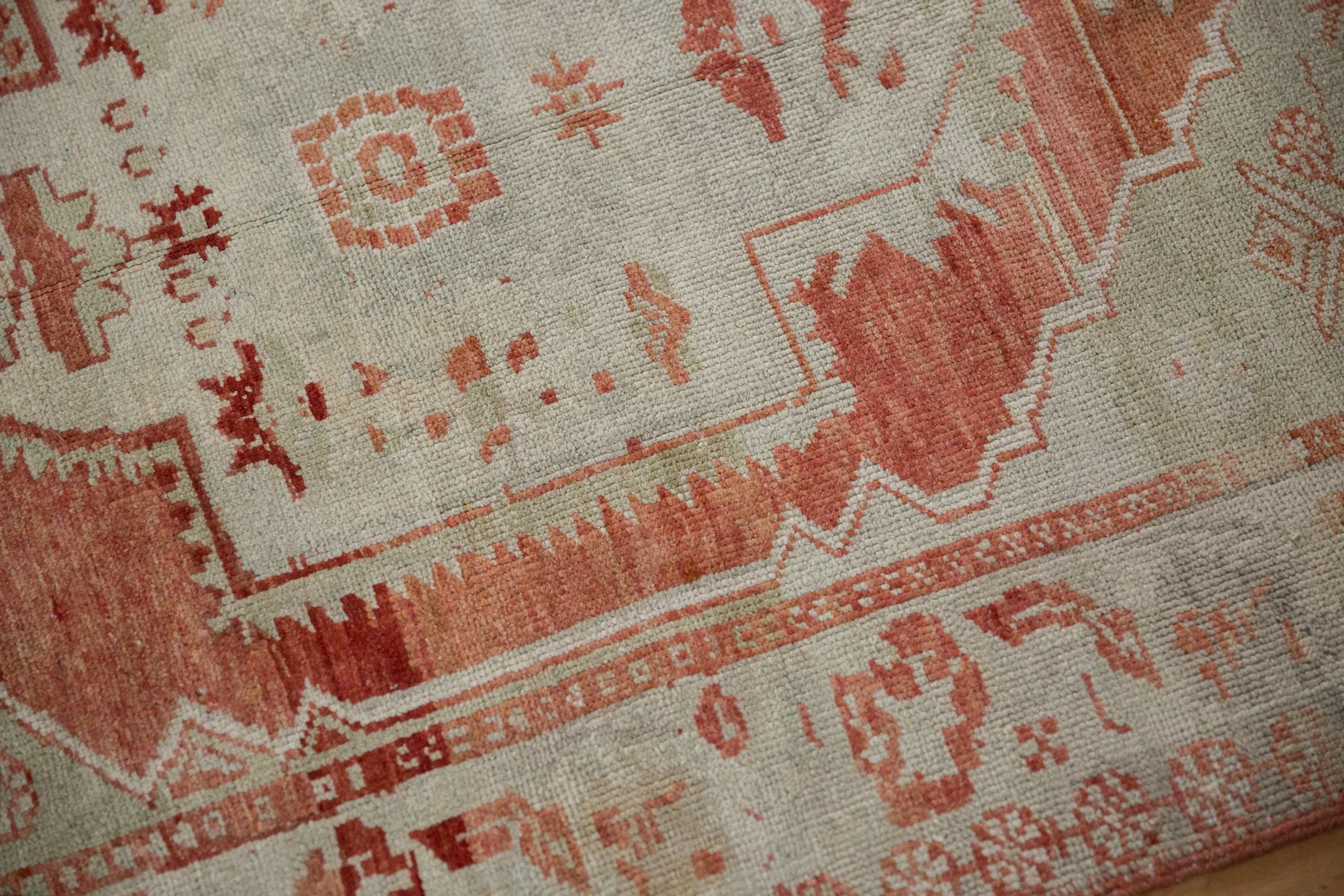 3.5x4.5 Vintage Distressed Oushak Square Rug