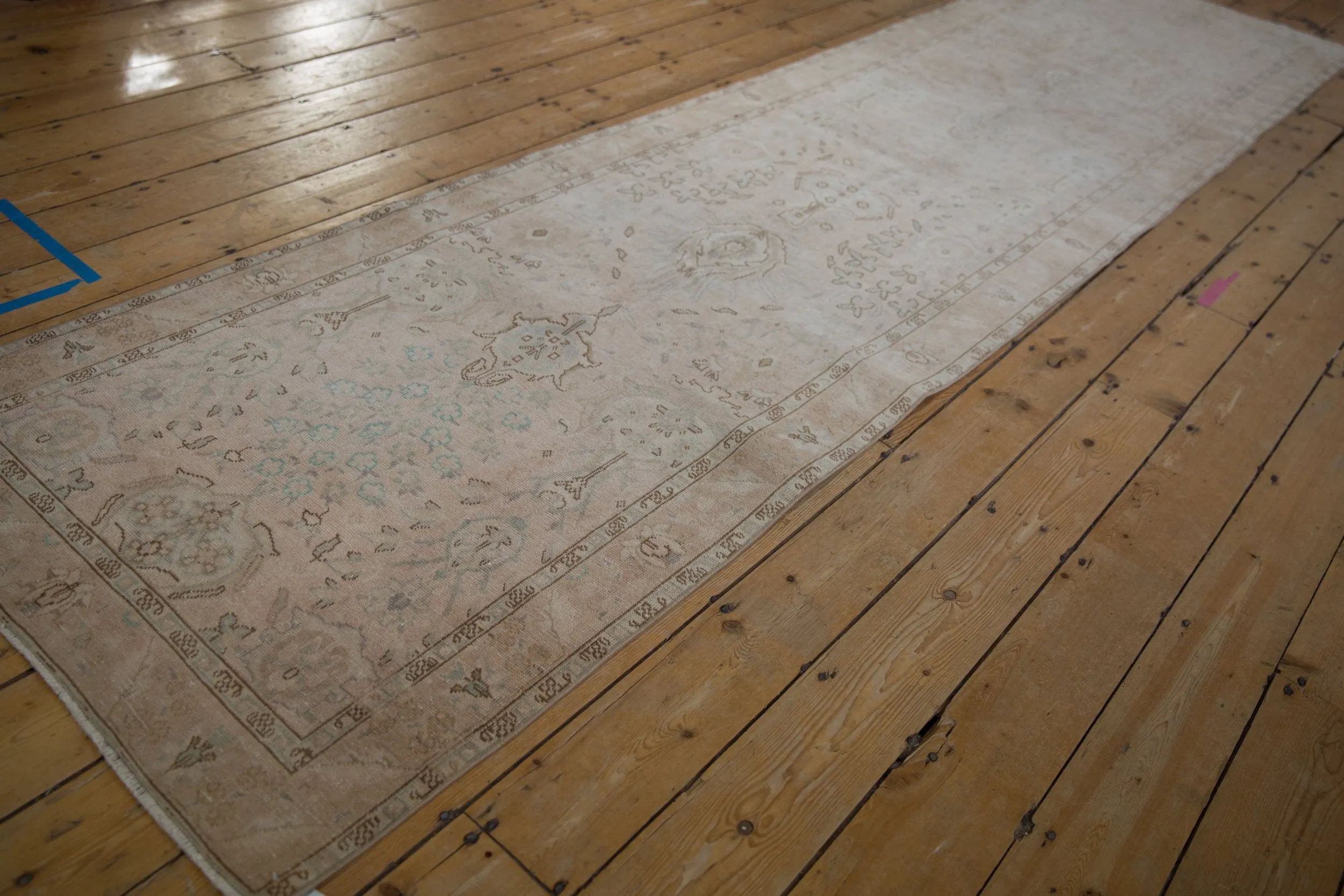 3x12.5 Vintage Fine Distressed Sivas Rug Runner