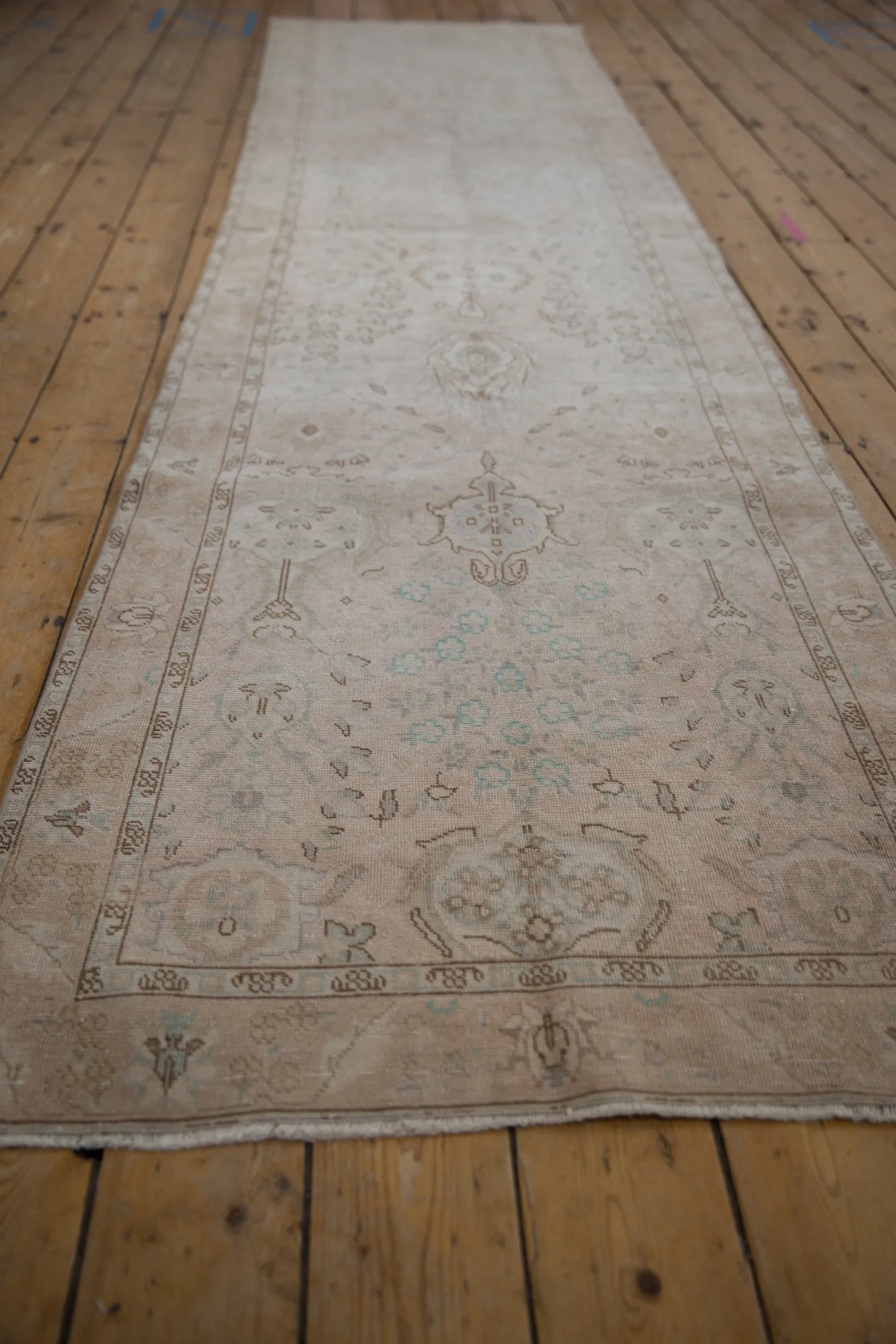 3x12.5 Vintage Fine Distressed Sivas Rug Runner