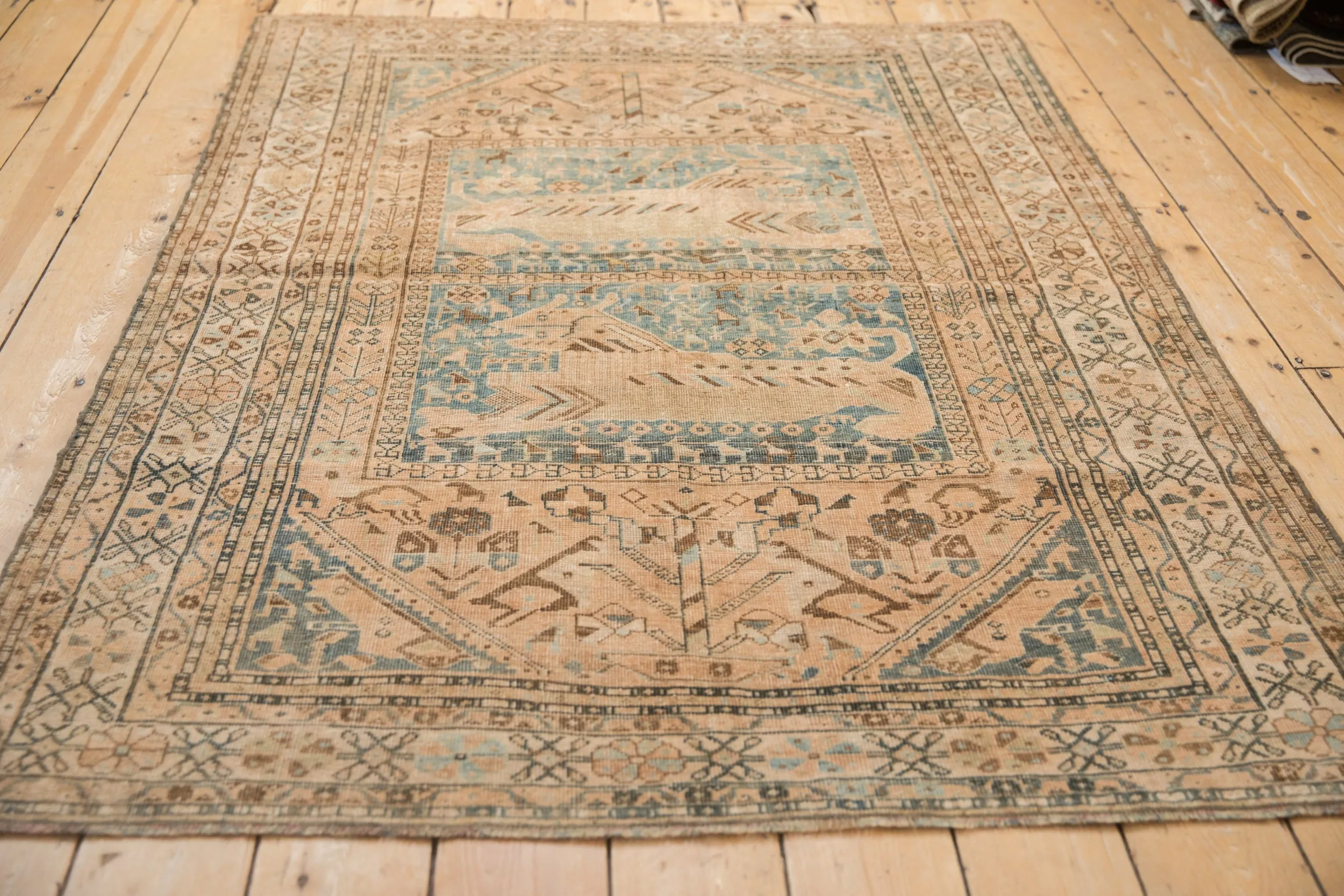 4.5x6 Vintage Distressed Qashqai Rug