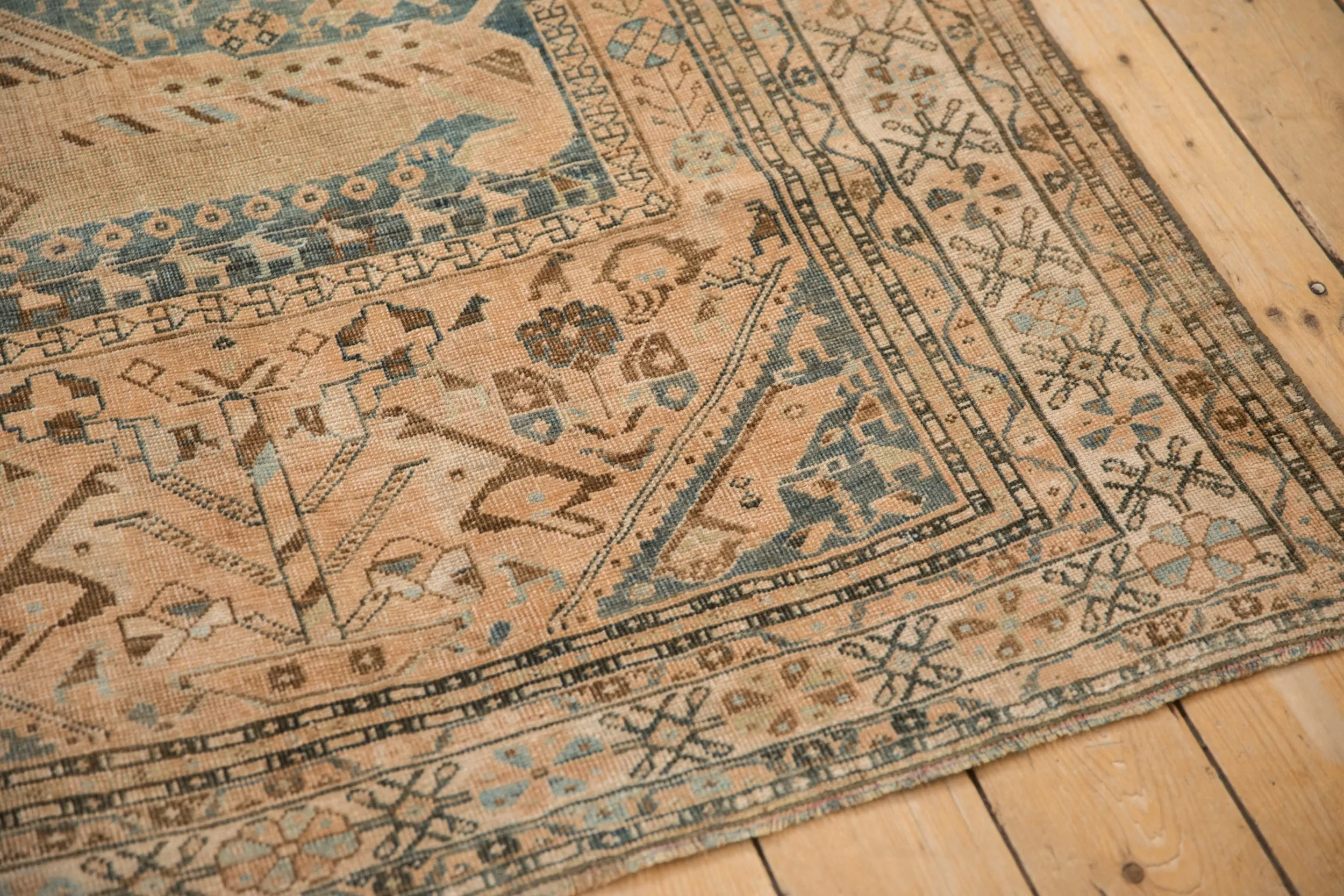 4.5x6 Vintage Distressed Qashqai Rug