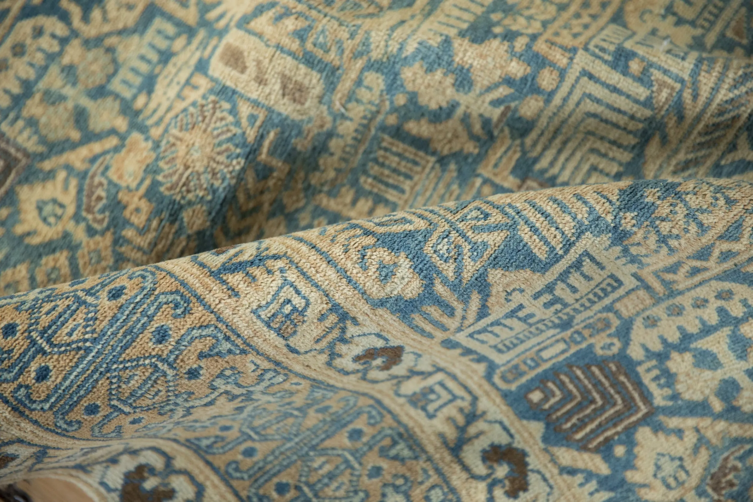 4.5x6.5 Vintage Distressed Tabriz Rug