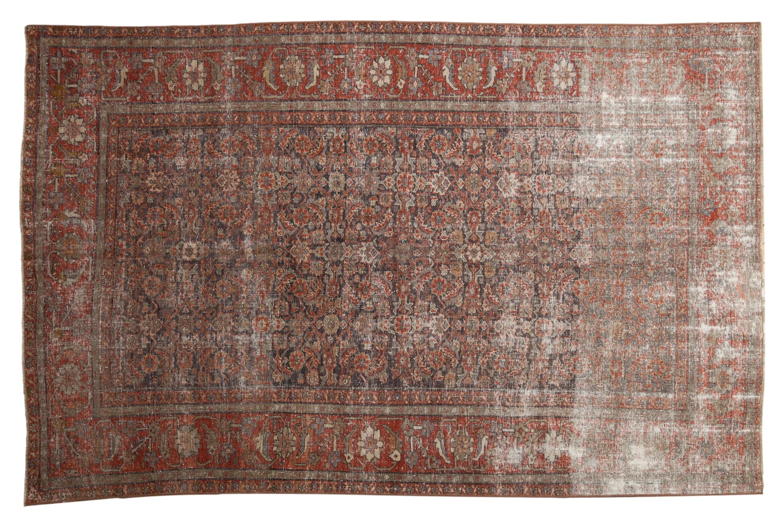5.5x8.5 Vintage Distressed Mahal Carpet