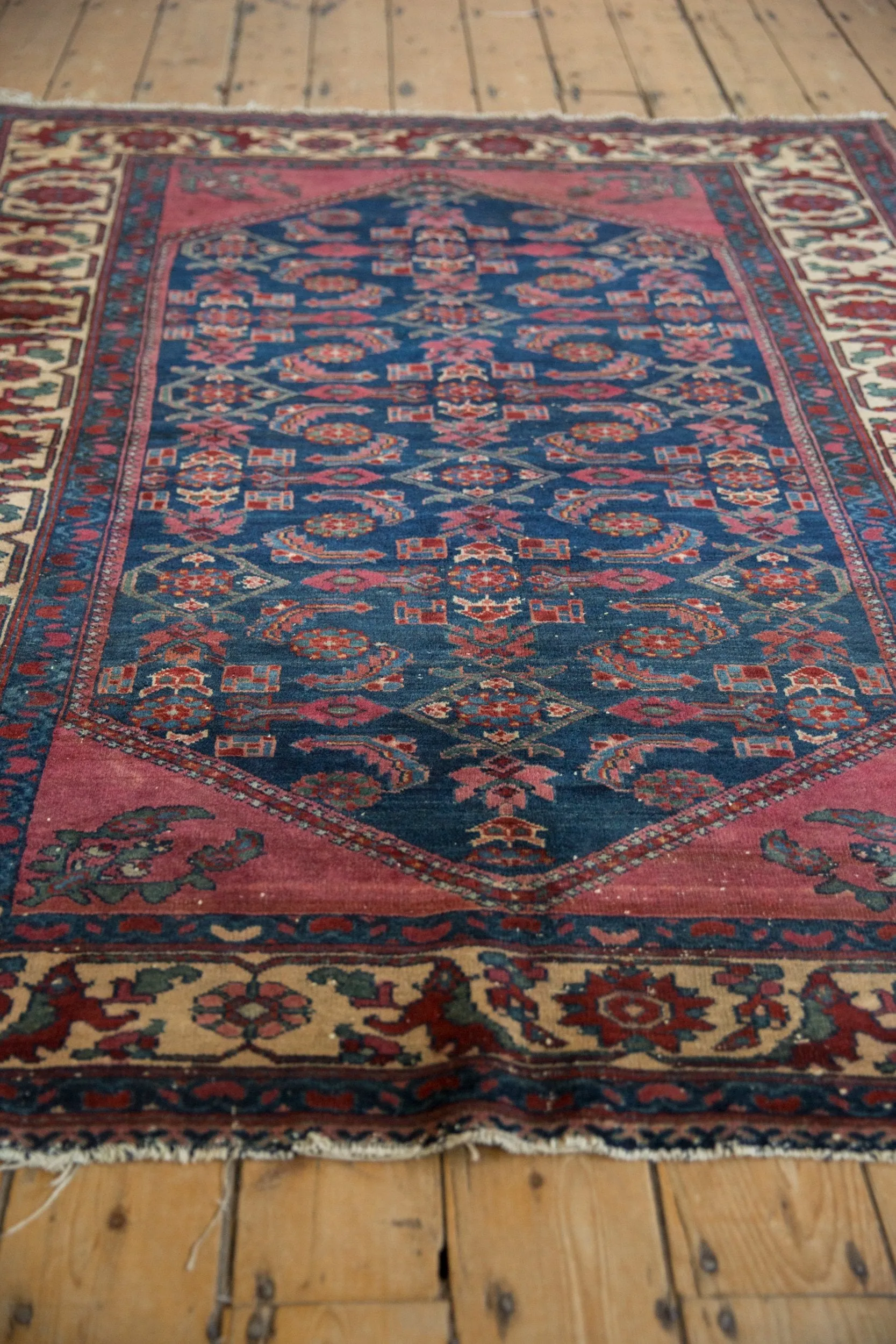 5x6 Vintage Lilihan Square Rug