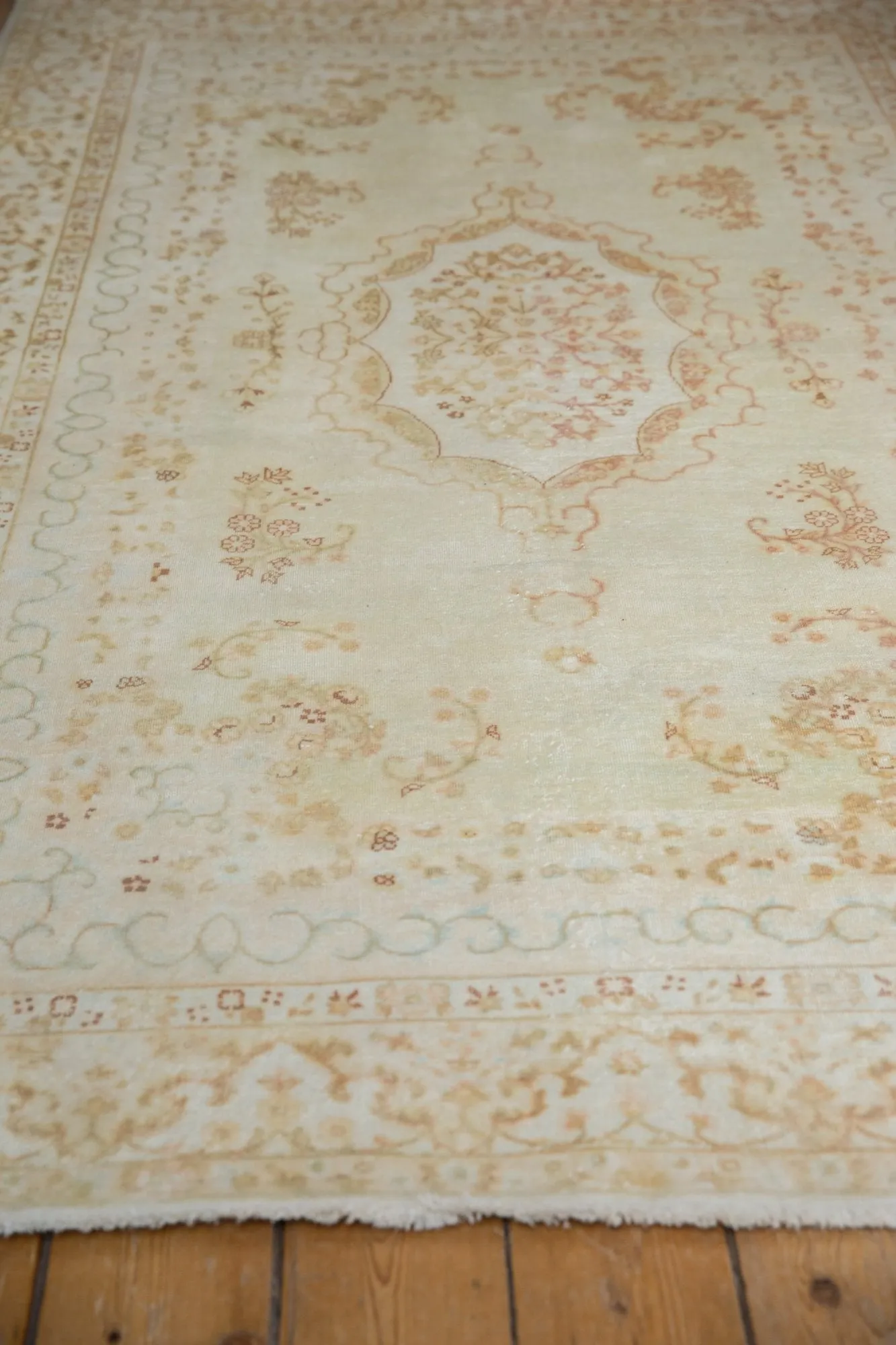 5x8 Vintage Bulgarian Kerman Design Carpet