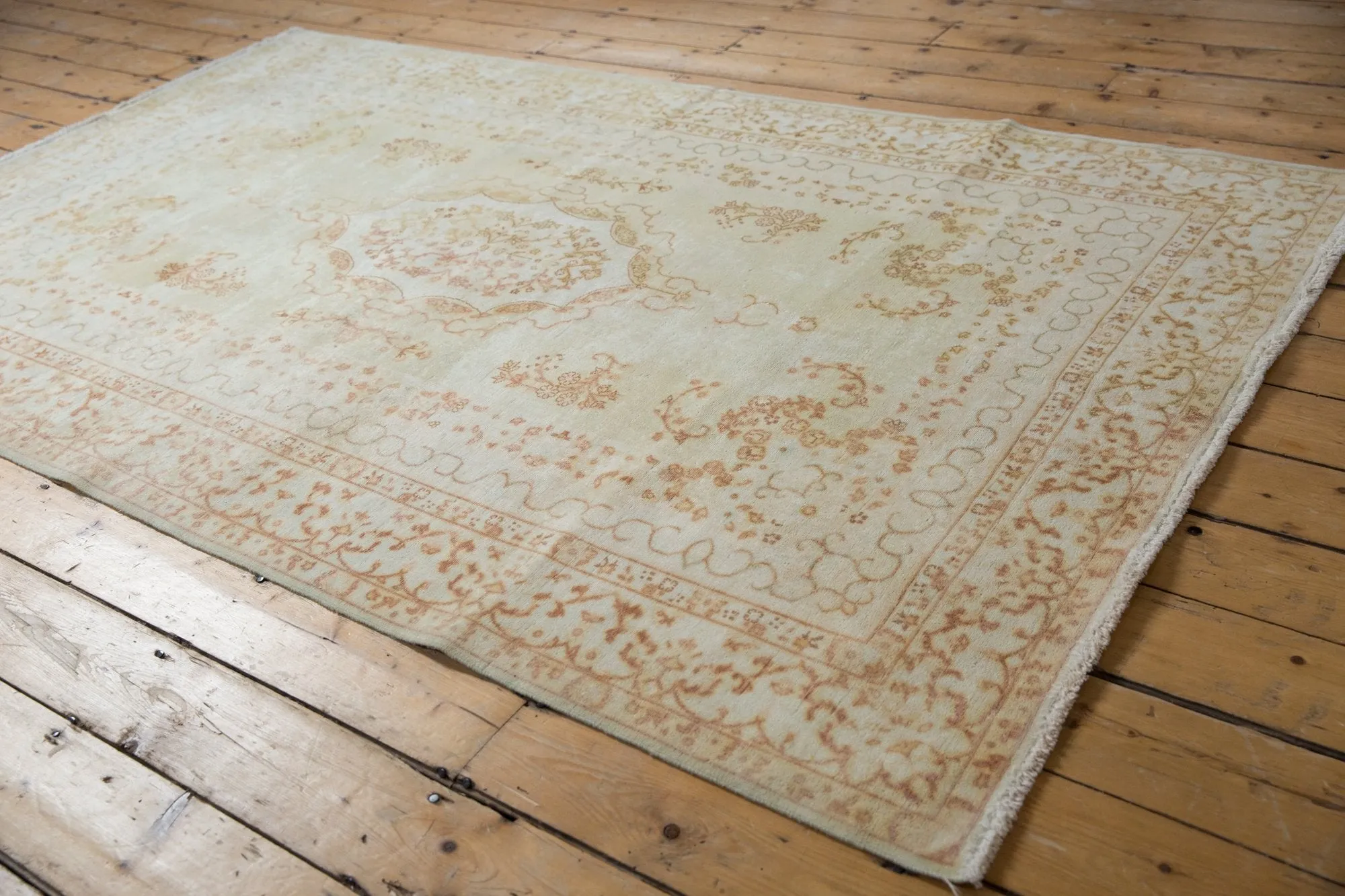 5x8 Vintage Bulgarian Kerman Design Carpet