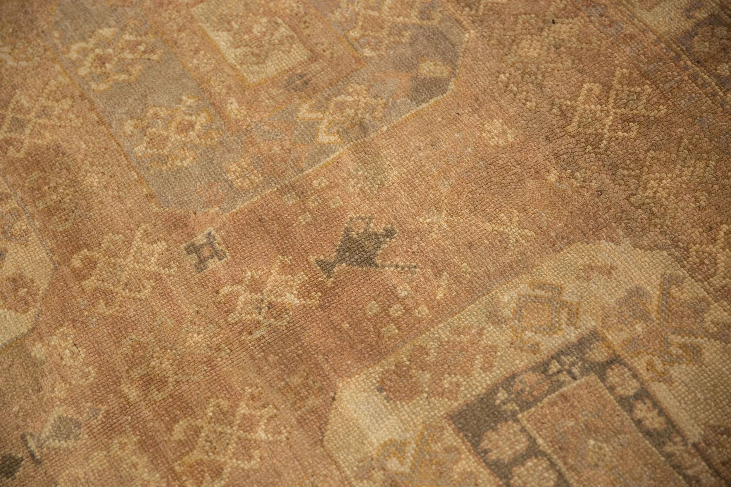 6x8 Vintage Distressed Oushak Carpet