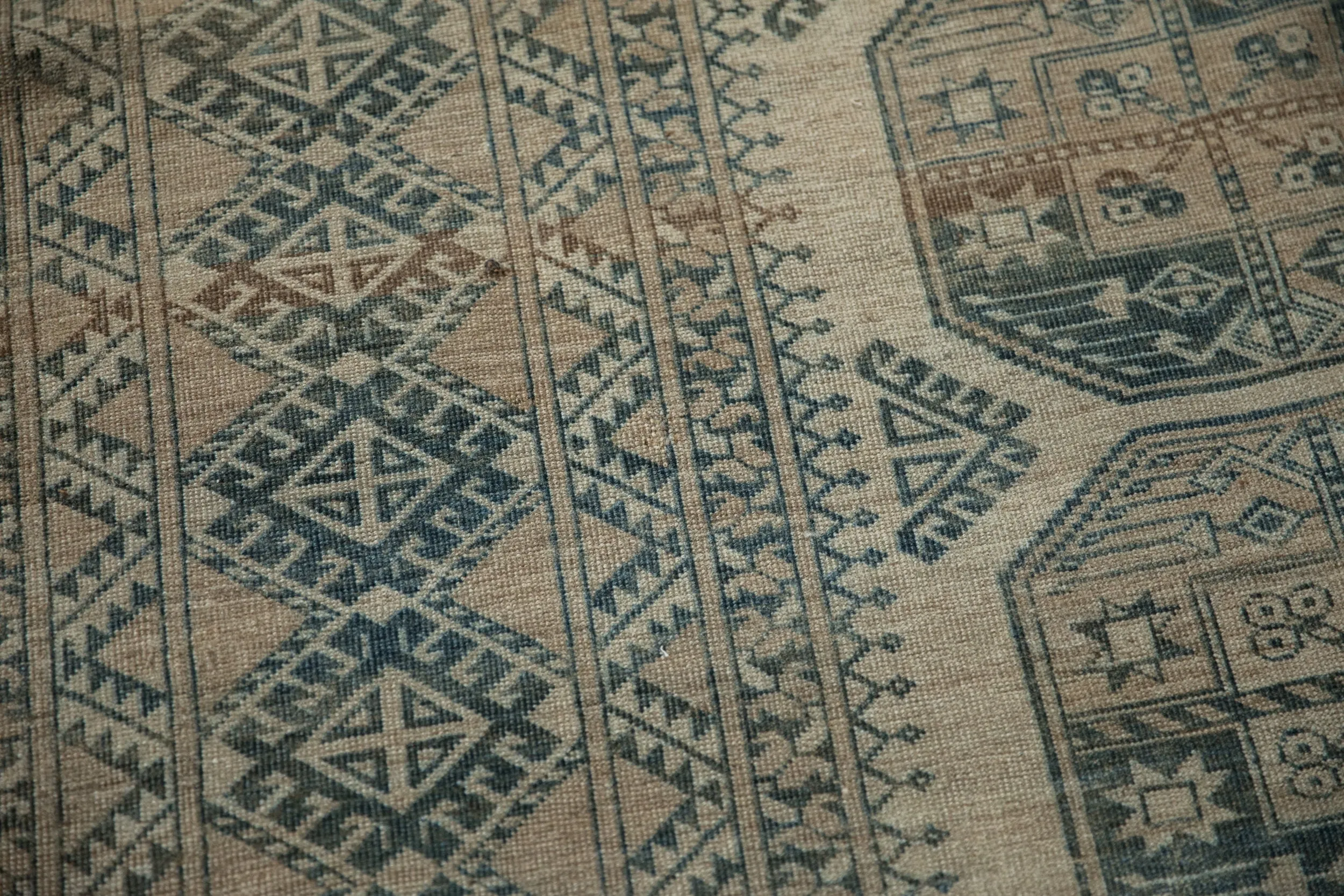 8.5x11.5 Vintage Distressed Ersari Carpet