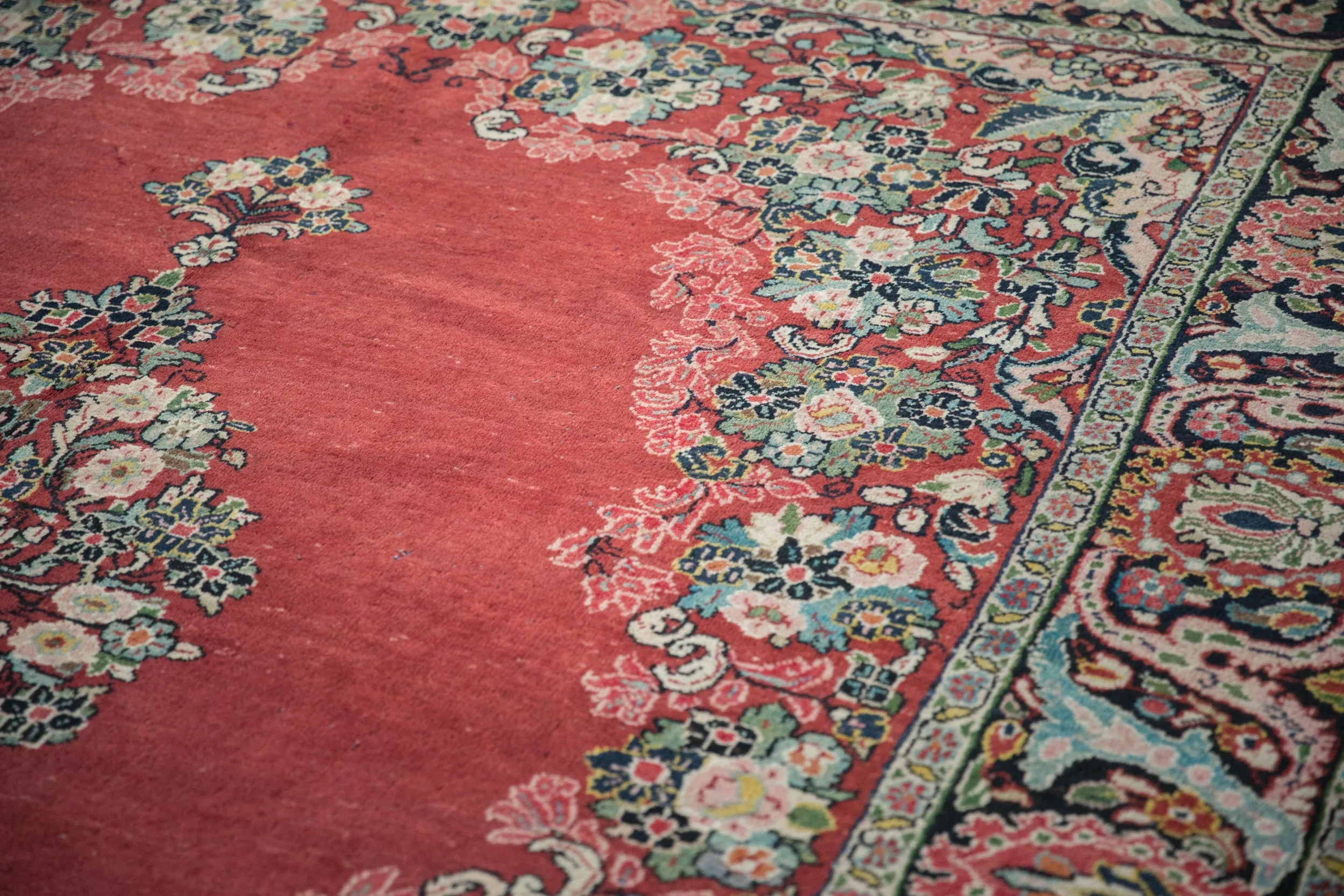 9x12 Vintage Arak Carpet