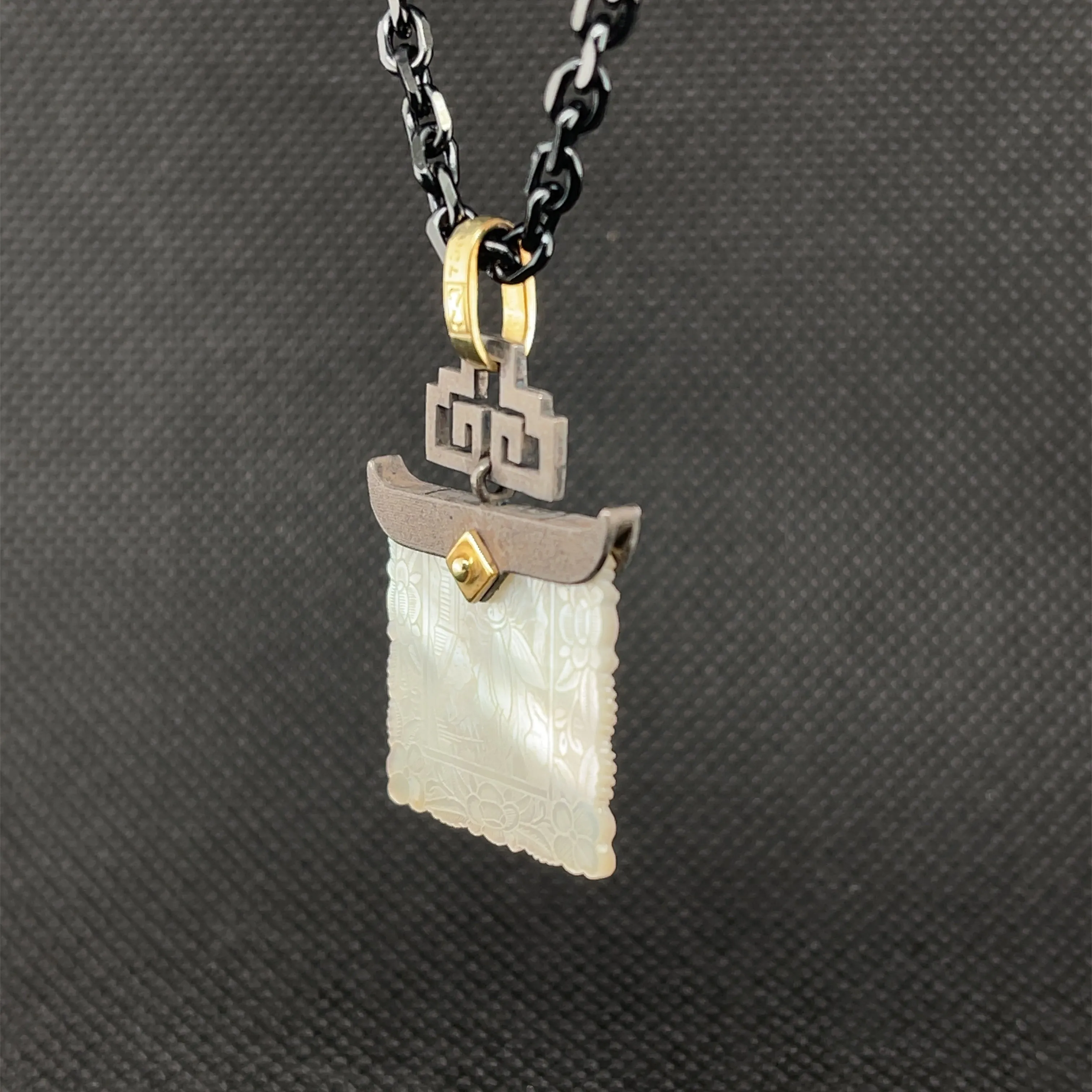 Antique Mother-of-Pearl Gaming Counter Yellow Gold Silver Pendant Steel Chain