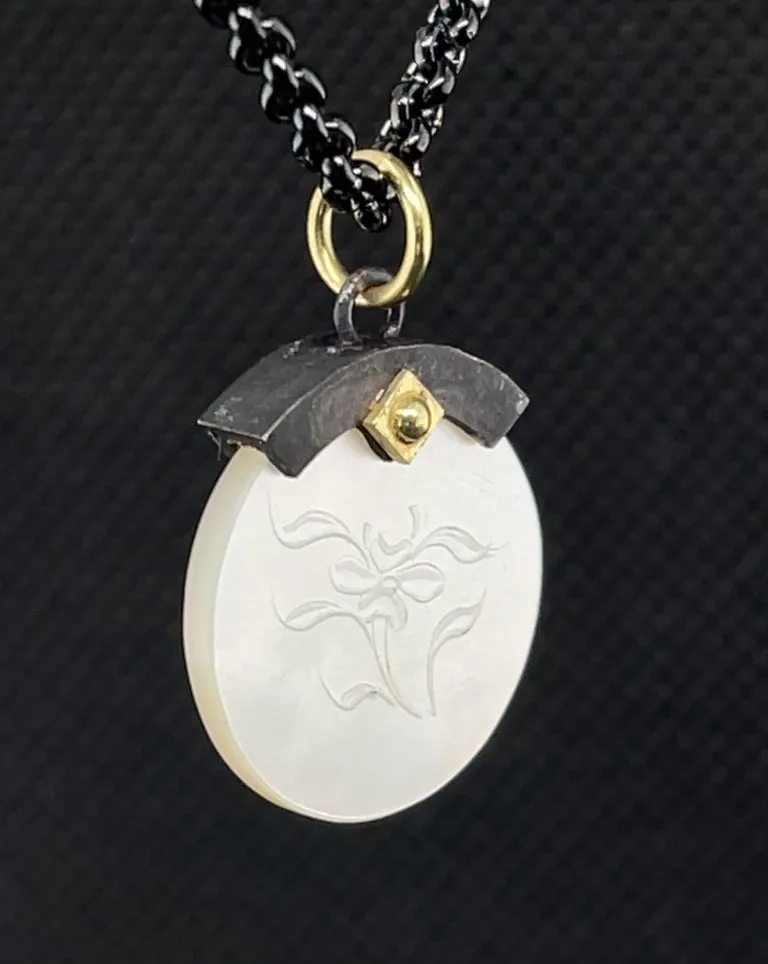 Antique Mother-of-Pearl Gaming Counter Yellow Gold Silver Pendant Steel Chain