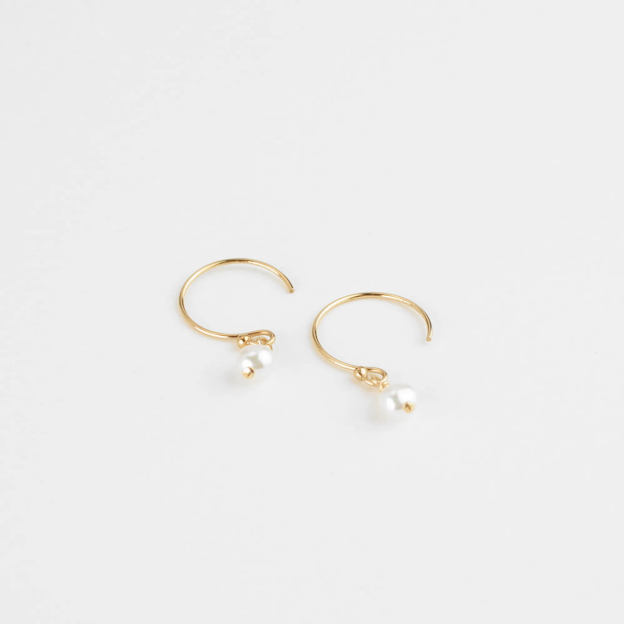 Aura Pearl Hoops