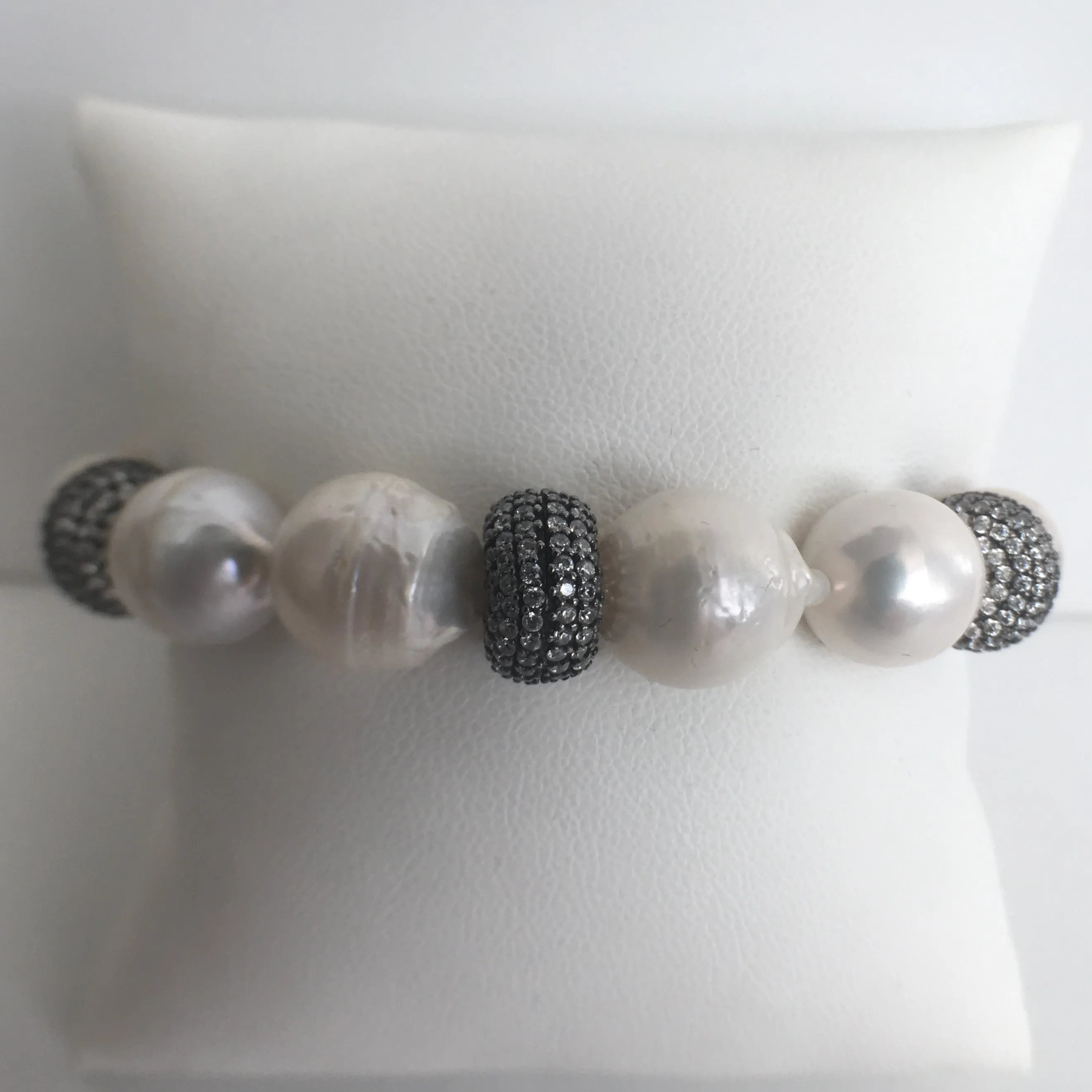 Baroque Pearl Stretch Bracelet- Simple
