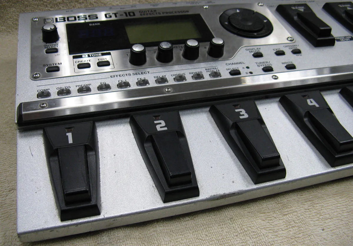 Boss GT-10 Guitar Effects Processor