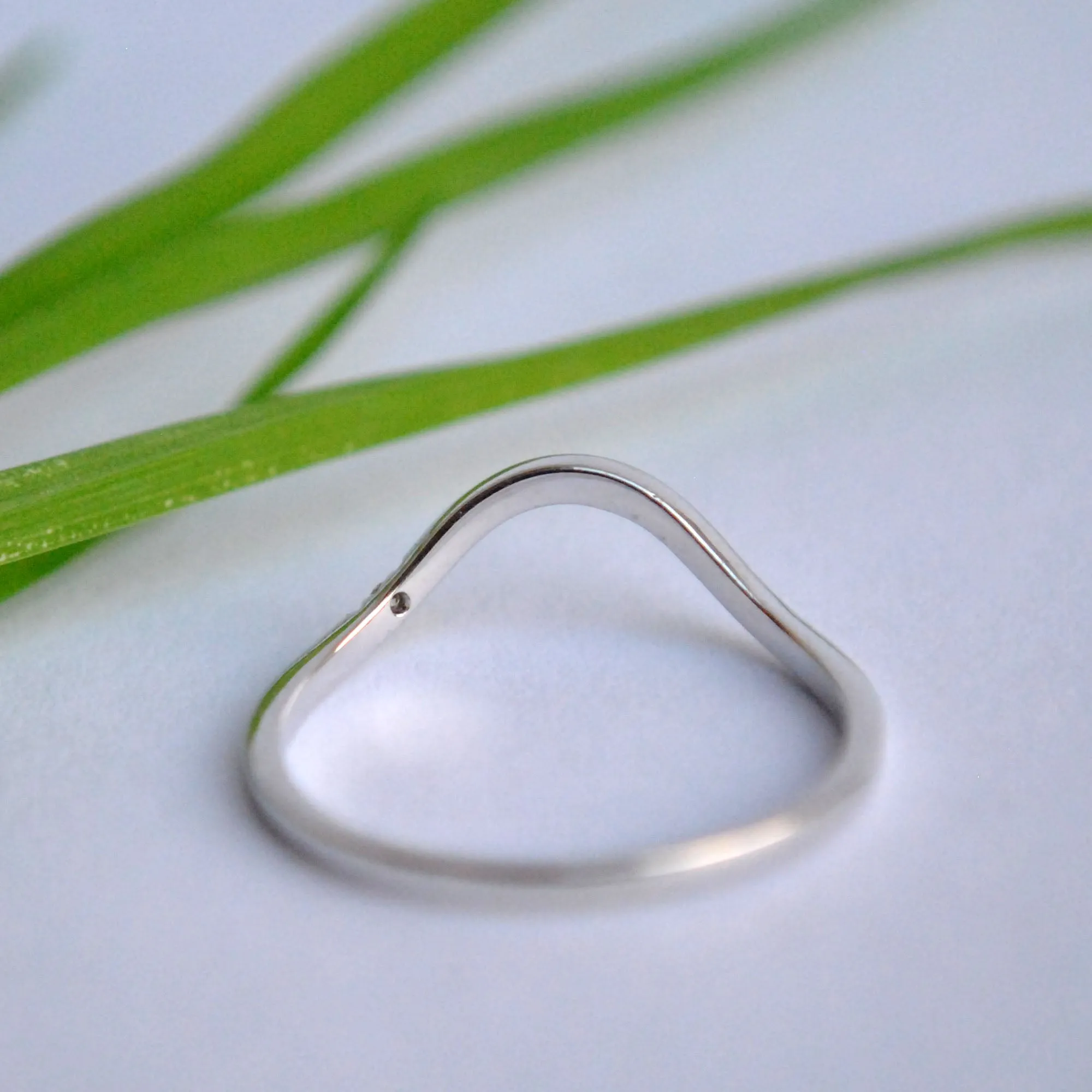 Curved Wedding Band with Single Diamond