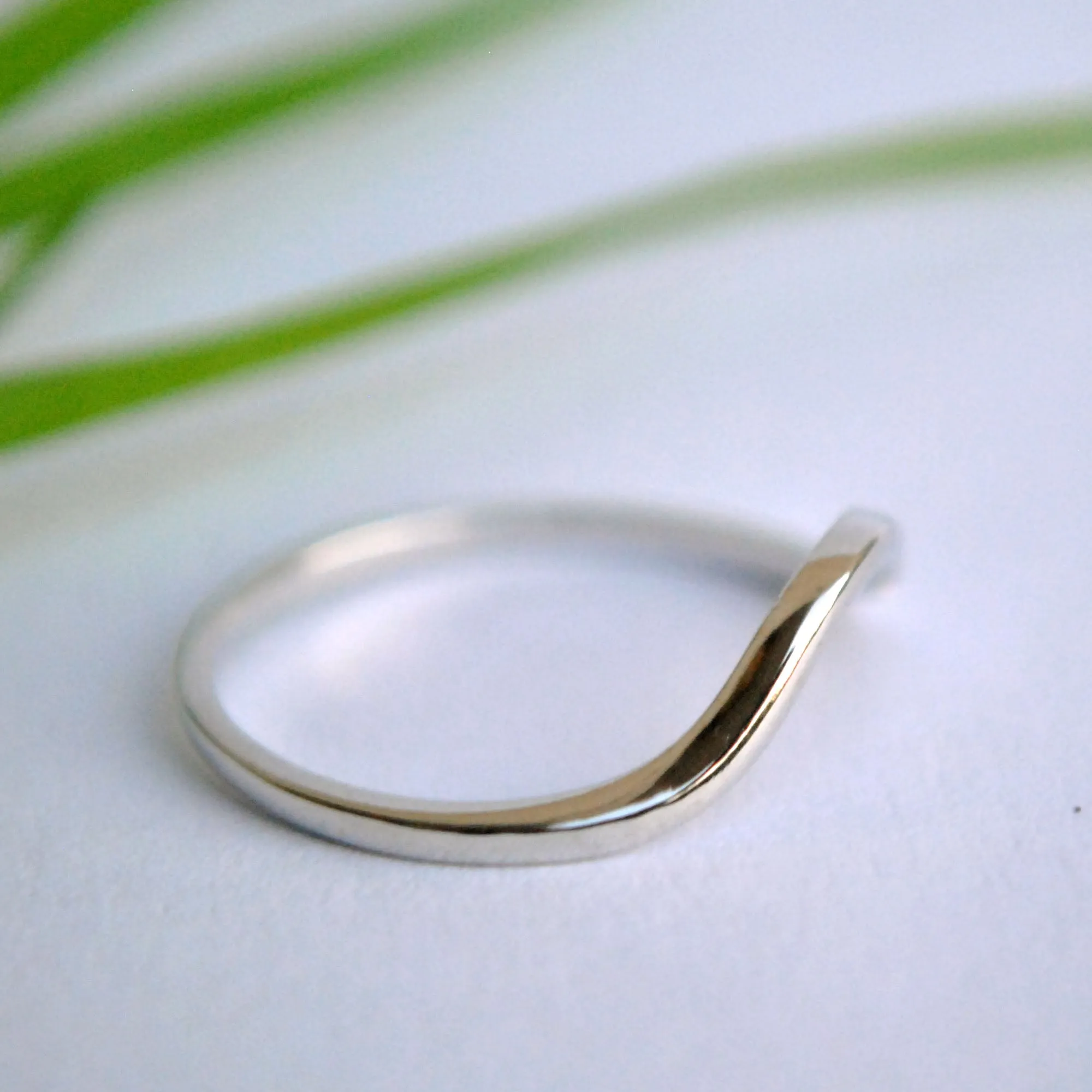 Curved Wedding Band with Single Diamond
