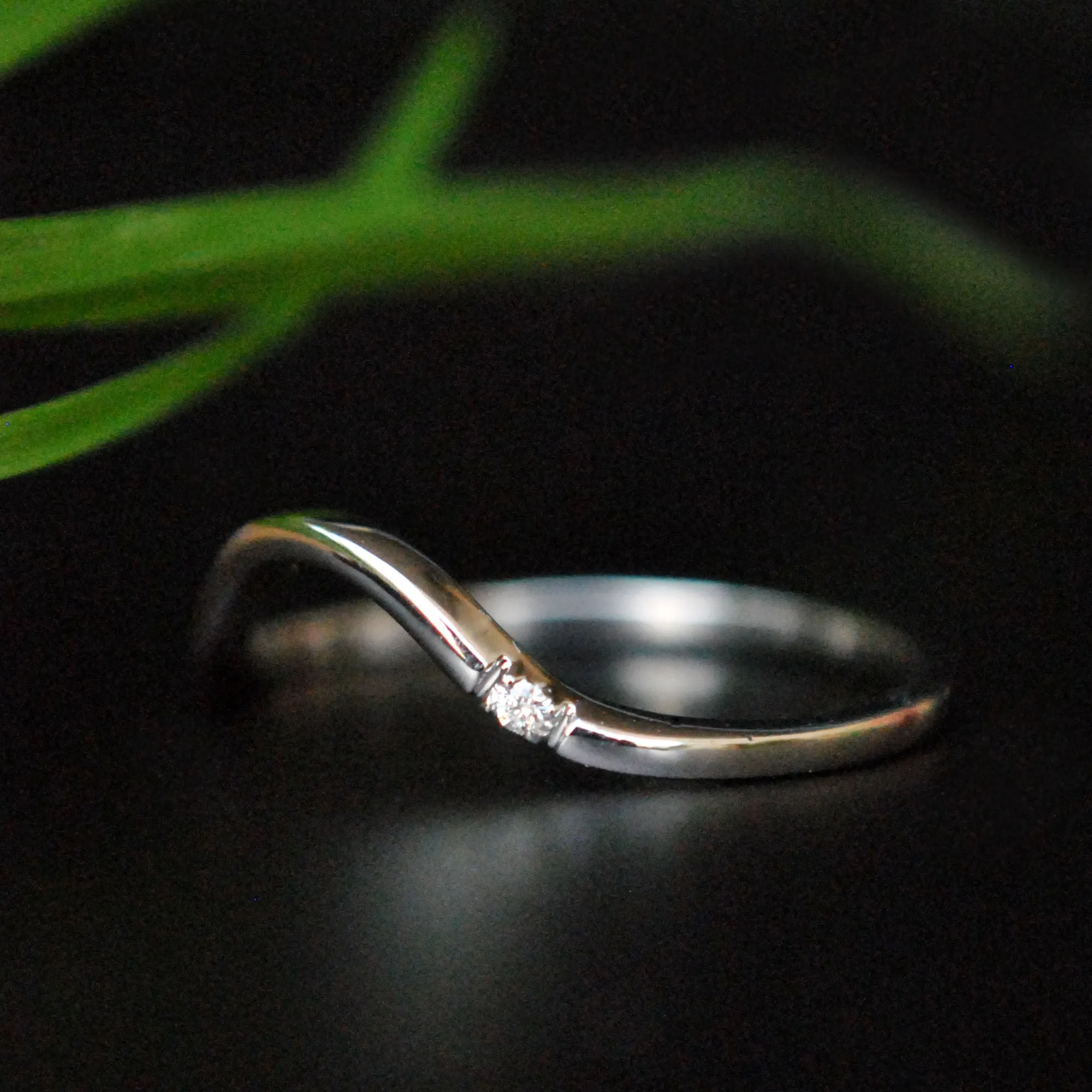 Curved Wedding Band with Single Diamond