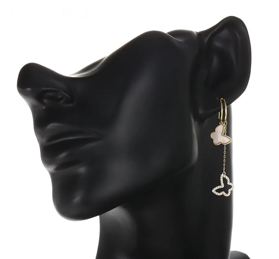 Elegant Design Diamond & Mother Of Pearl Butterfly Earring