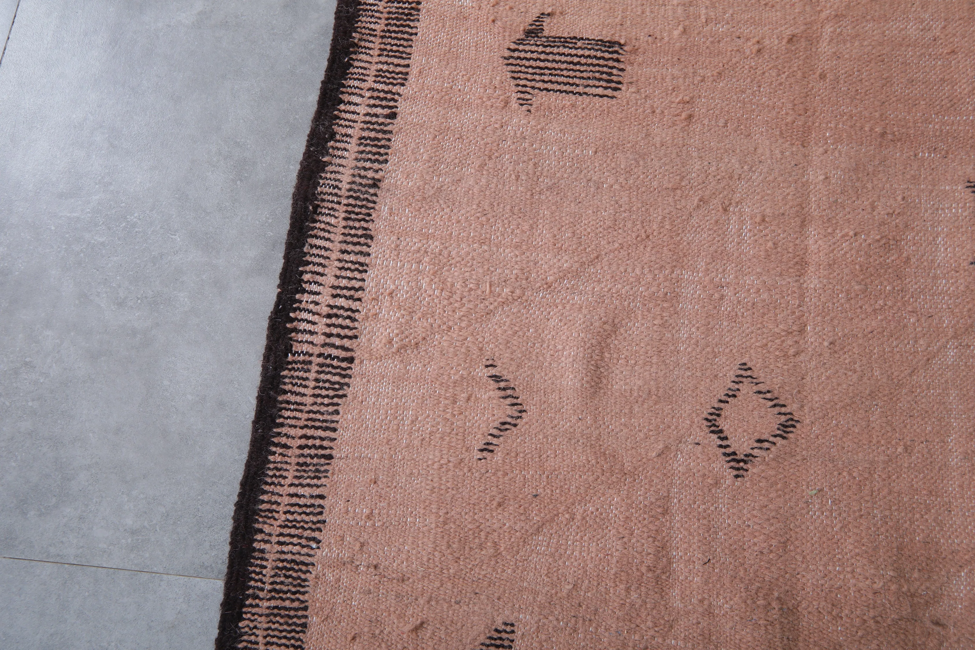 Flat woven Moroccan - Tuareg rug style - Moroccan area rug