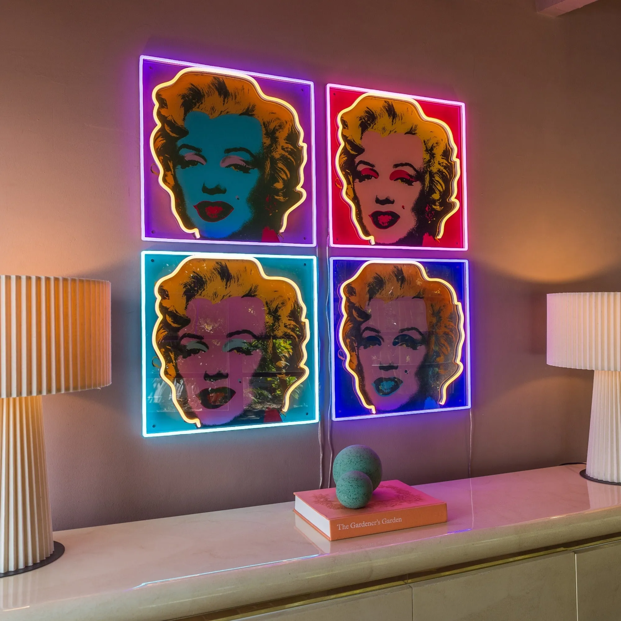 Marilyn Deluxe by Andy Warhol - LED neon sign