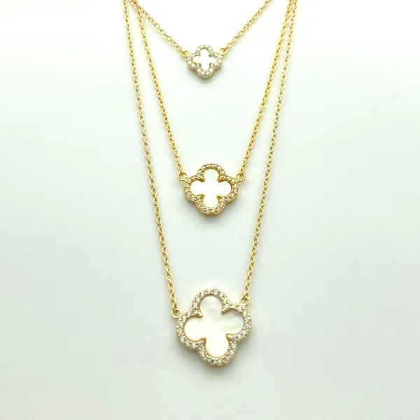 Medium Mother of Pearl Quatrafoil Necklace in Silver