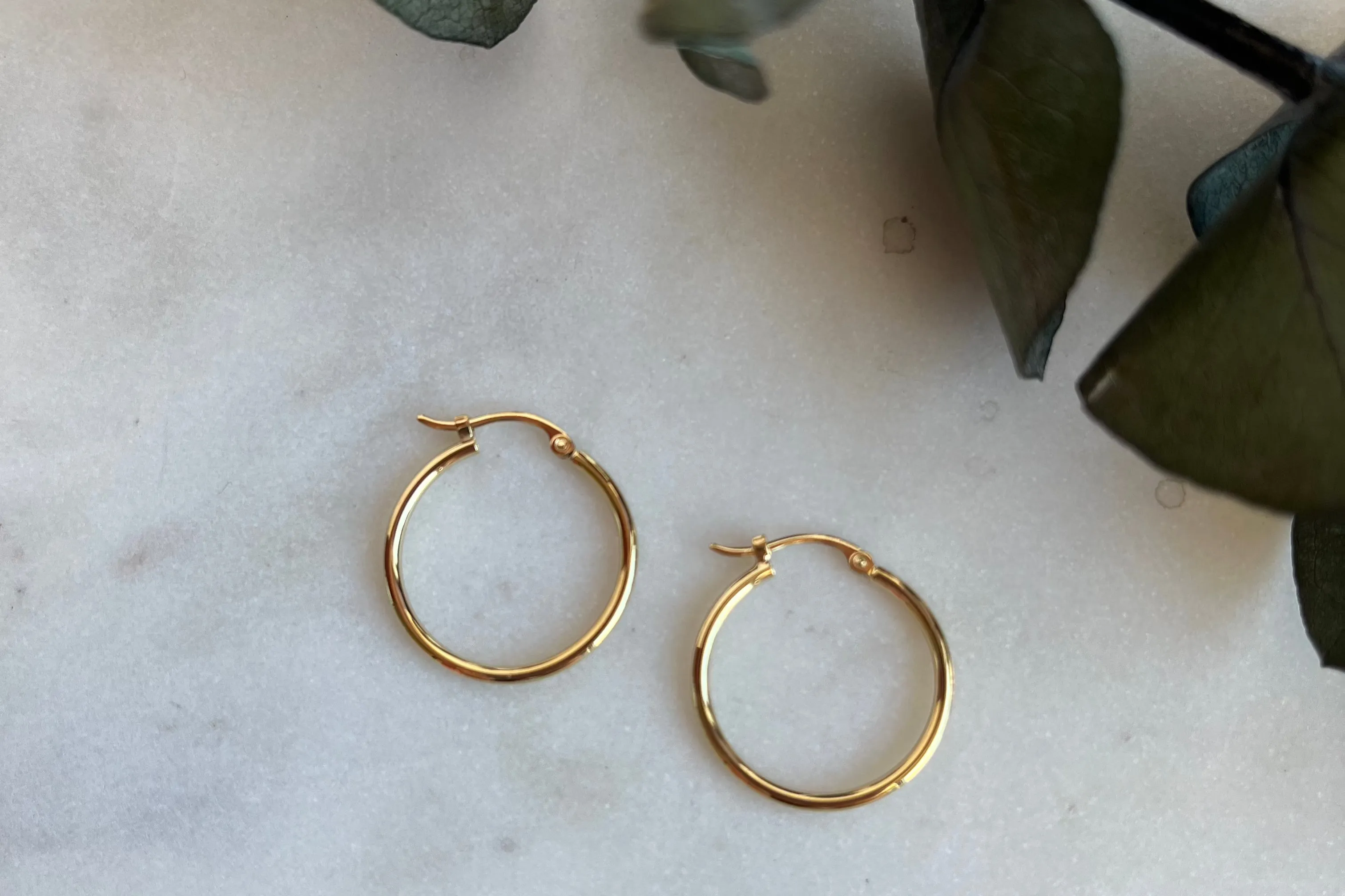 Medium Round Gold Tube Hoop Earrings