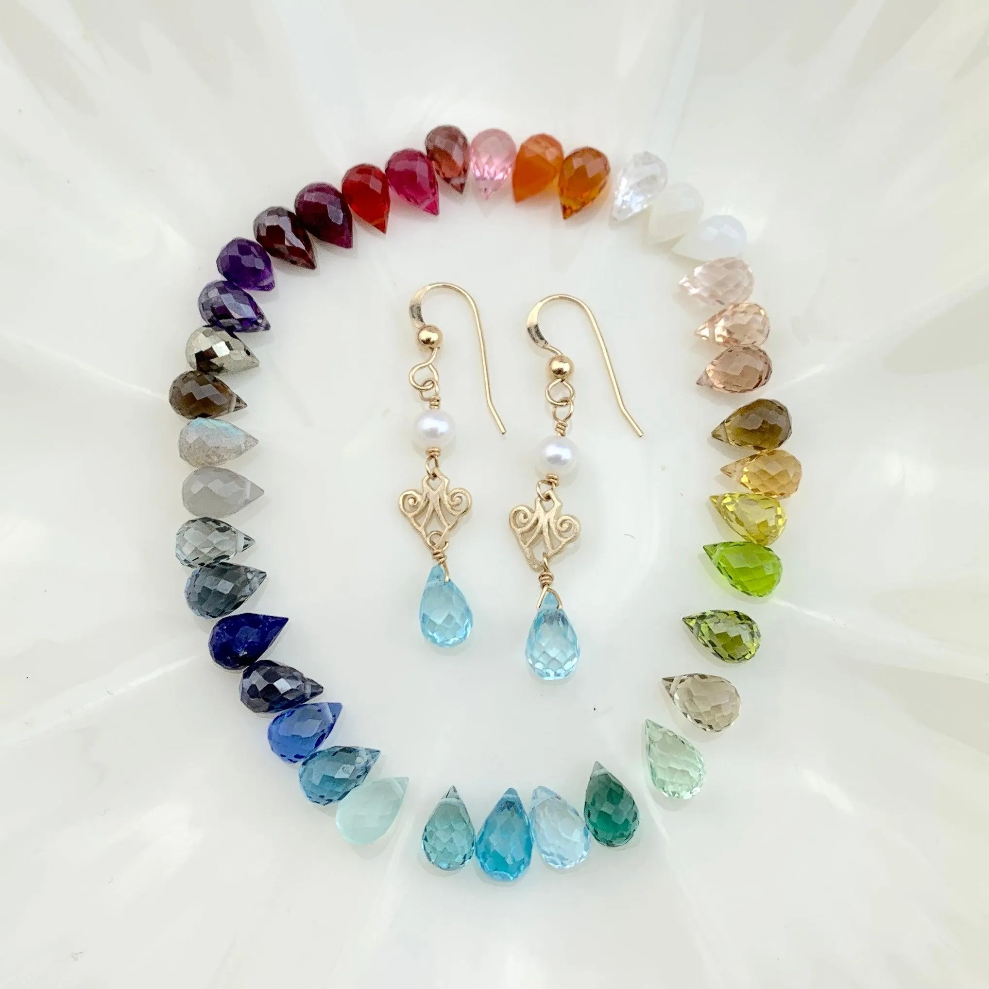 Mini Filigree Earrings w Tear Gem Drop