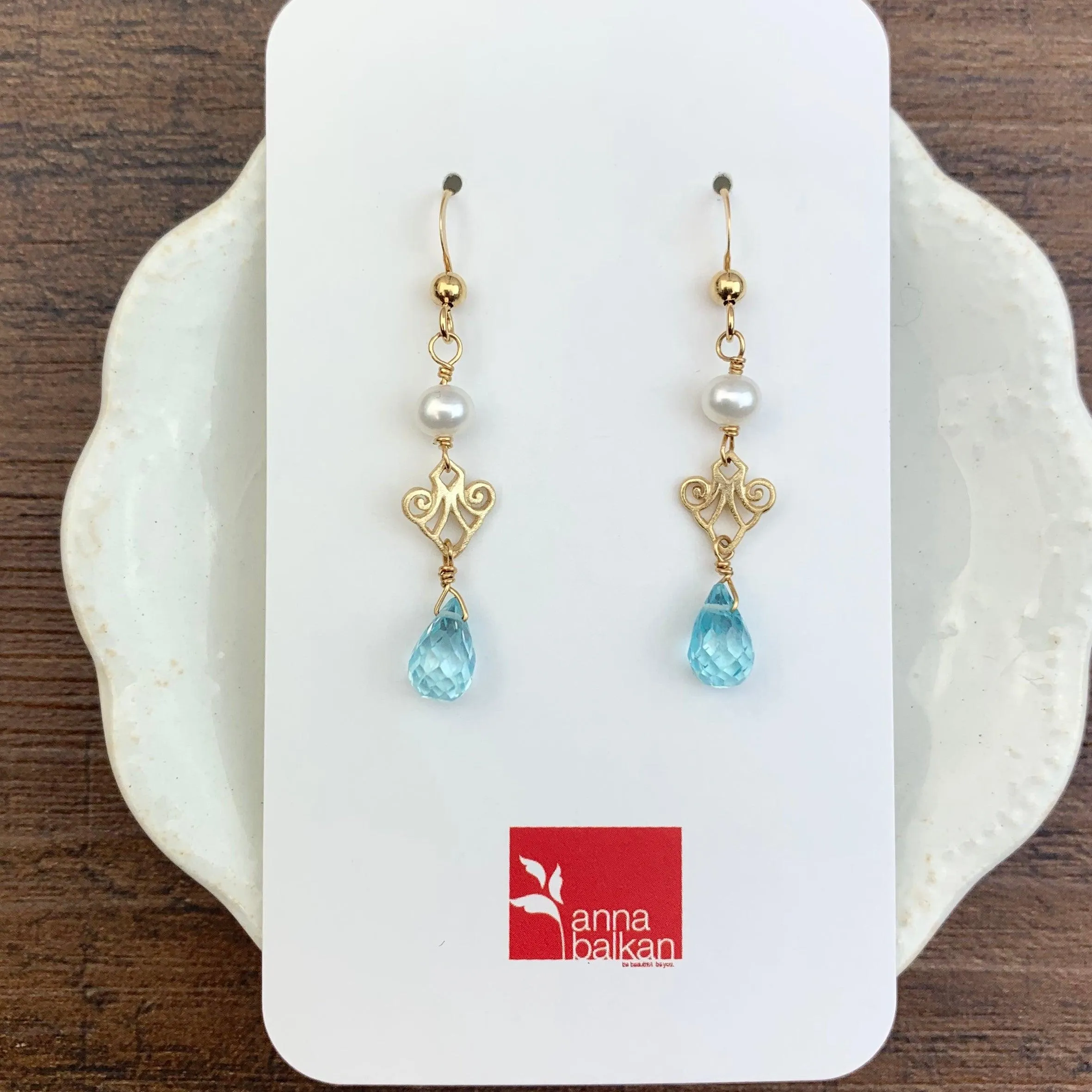 Mini Filigree Earrings w Tear Gem Drop