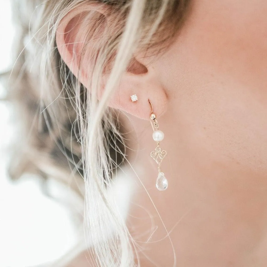Mini Filigree Earrings w Tear Gem Drop