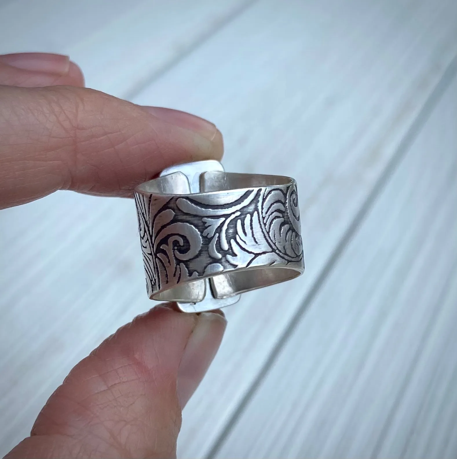 Mother of Pearl & Quartz Wide Band Ring