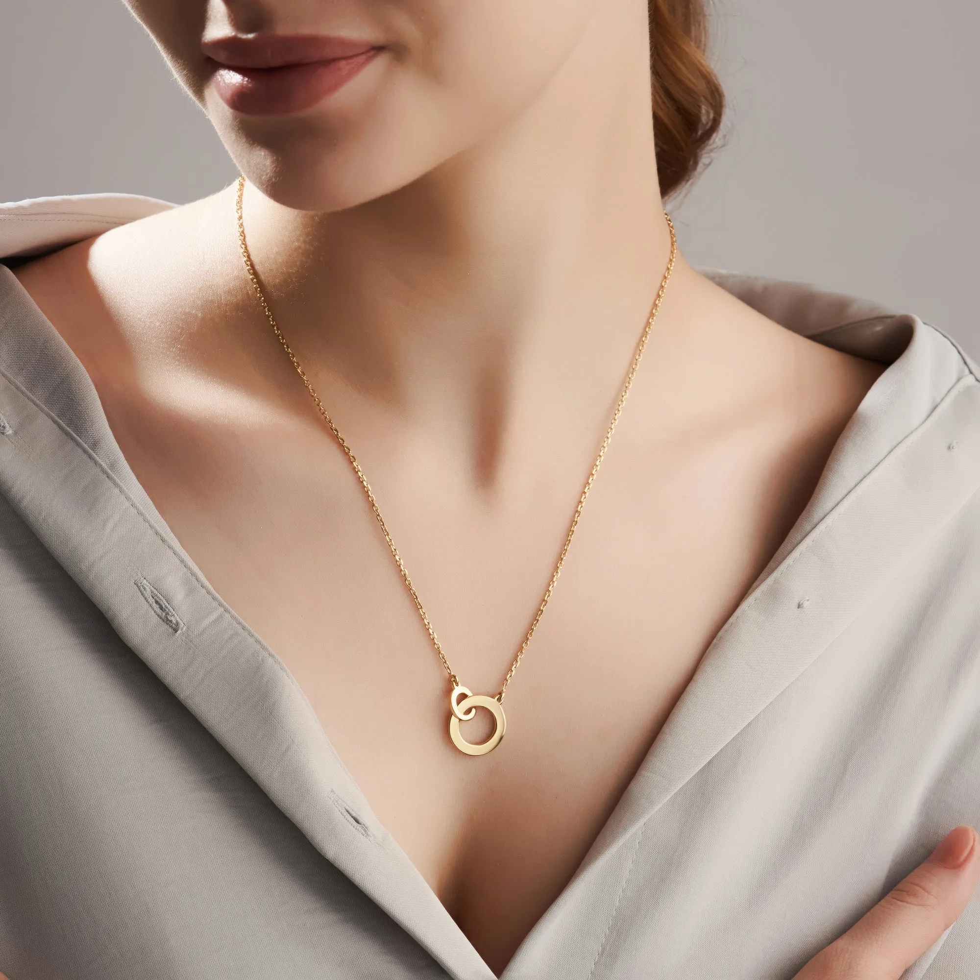 Mysha Personalized Mum and Daughter Eternal Pendant & Bracelet Set