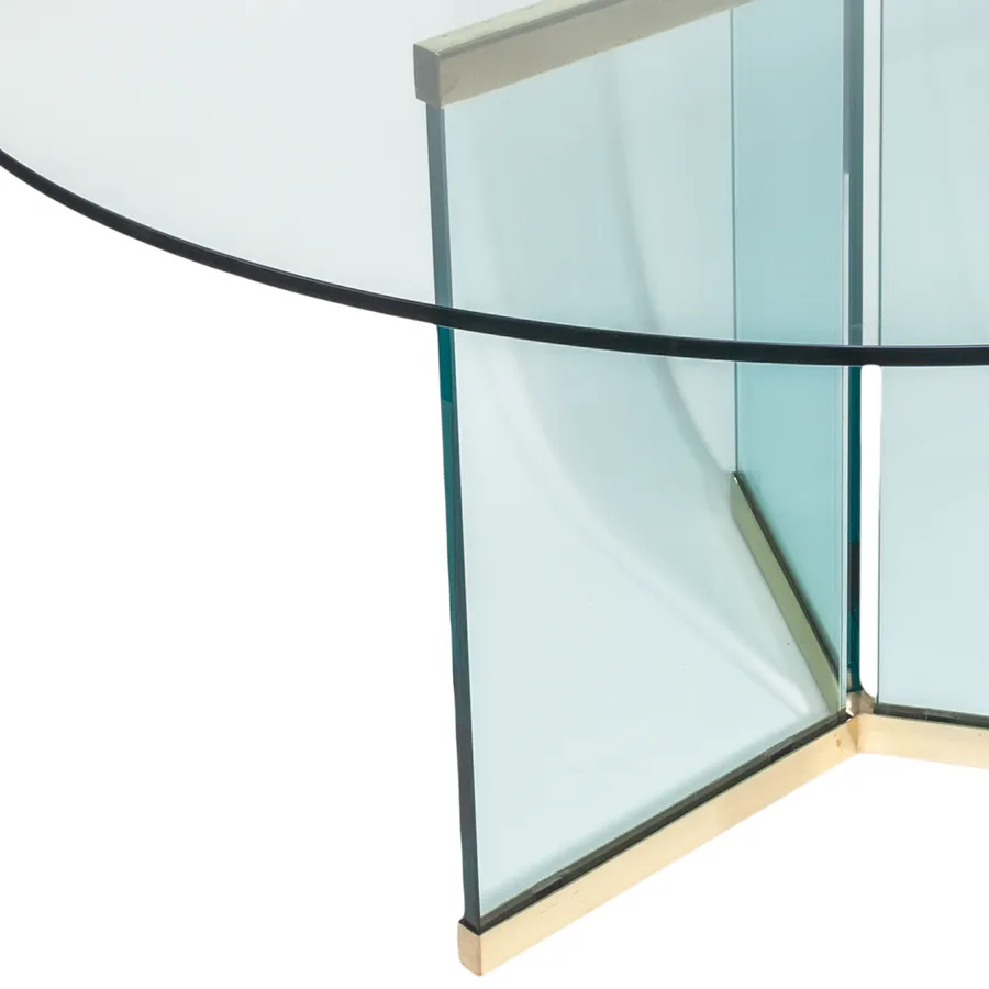 Pace Dinning Table