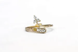 Simple Silver Ring with Unique Floral Design