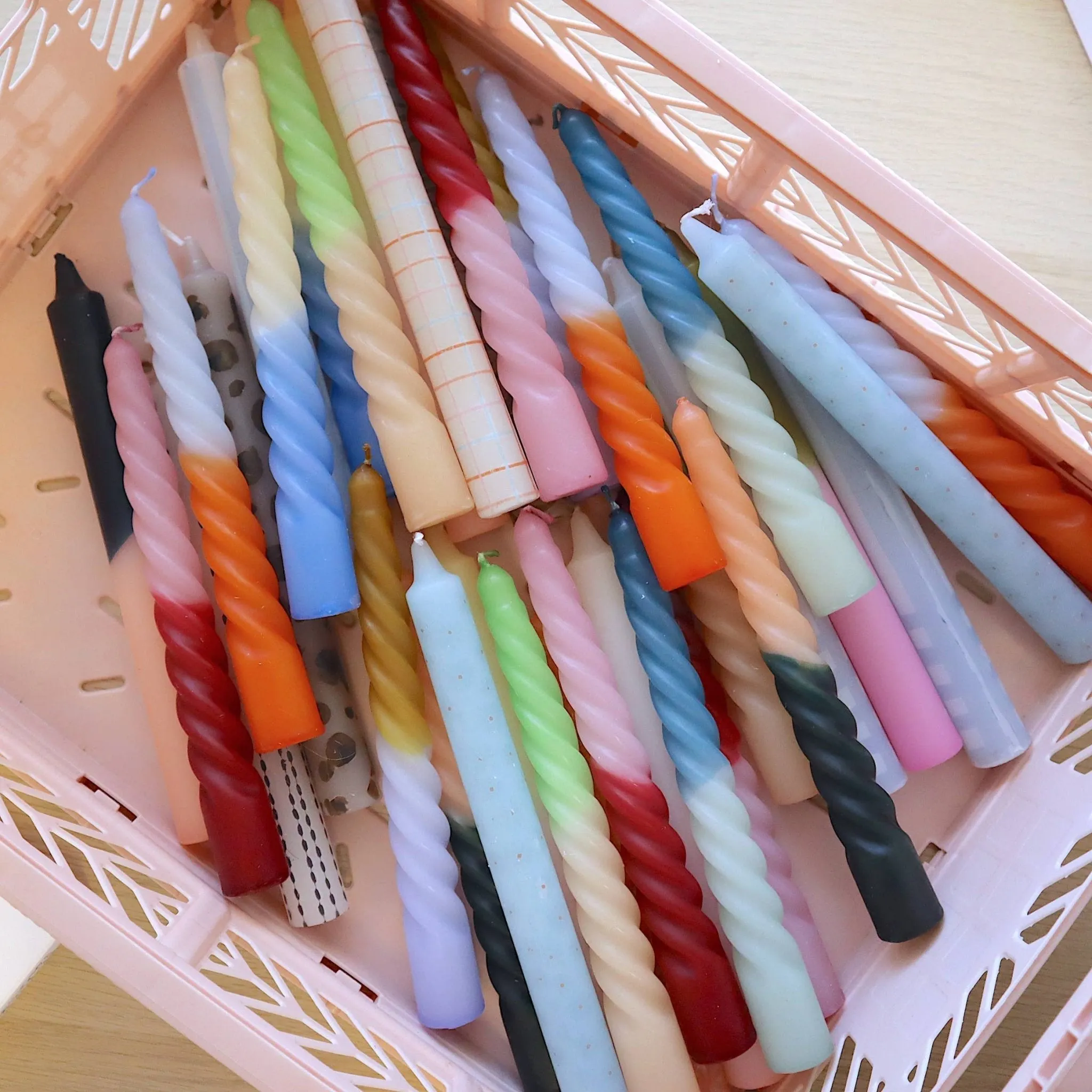 Spiral Taper Candles - Set of 4 in Nordic Nights