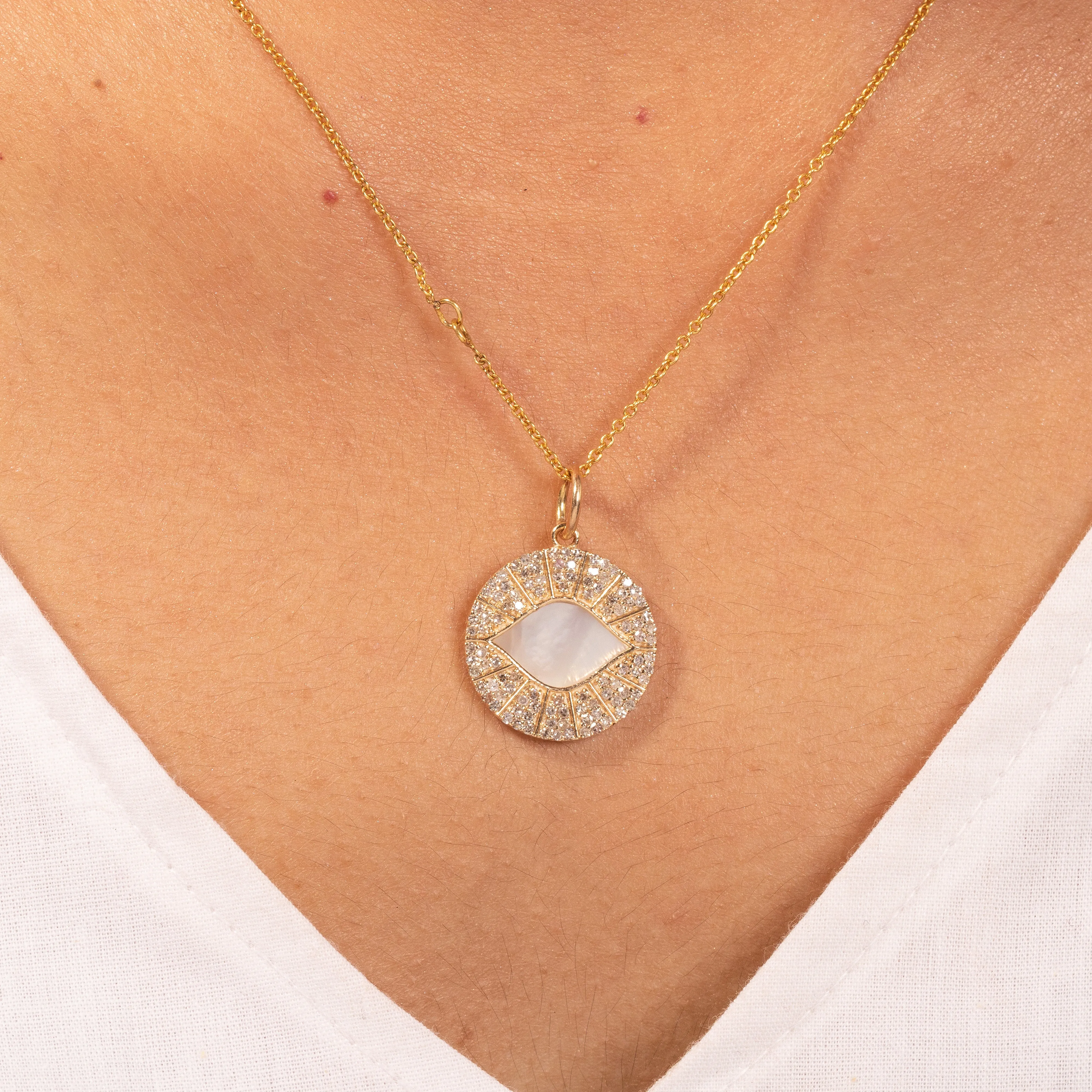 Superior Mother Of Pearl Pendant With Diamond